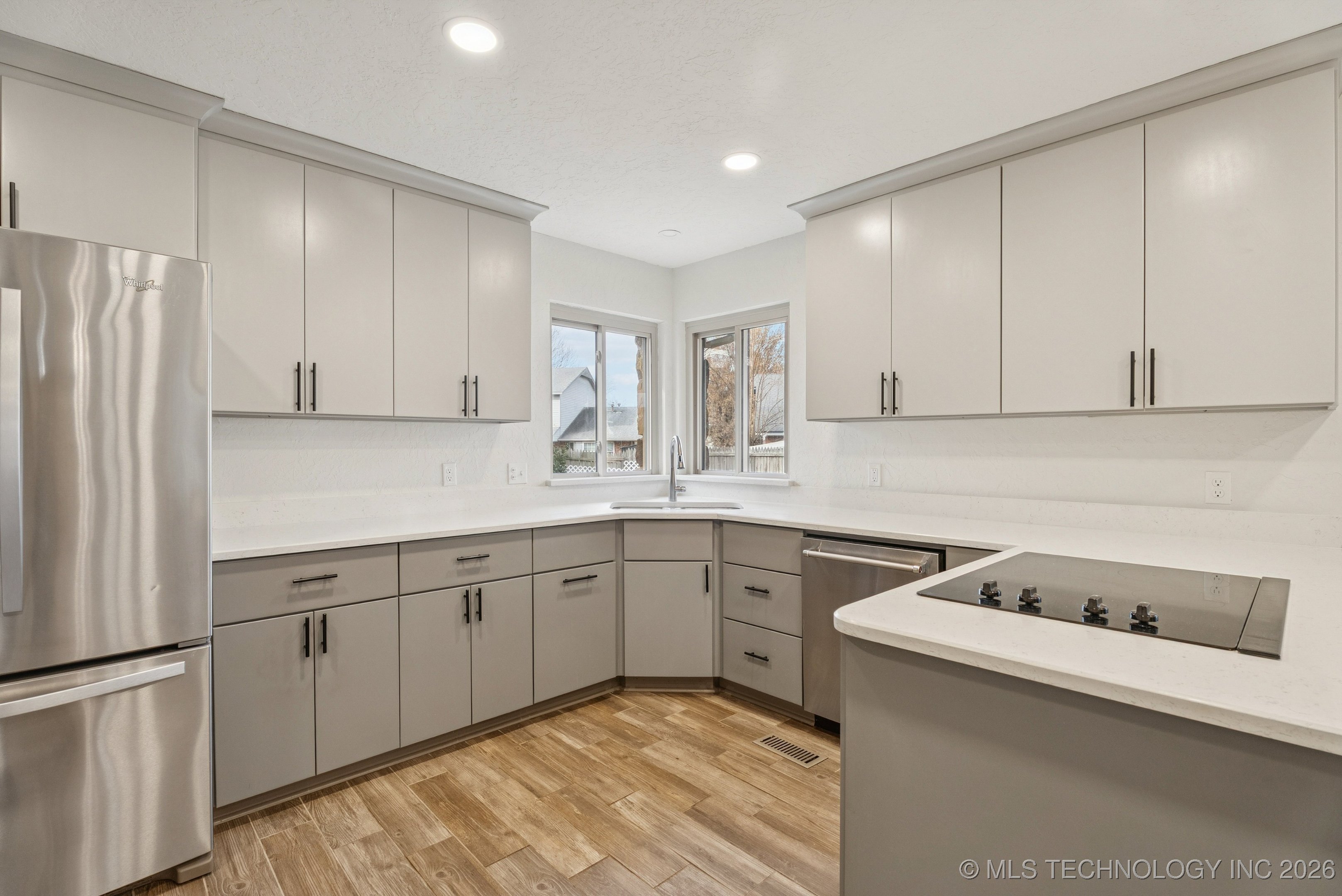 1516 W Jackson Street Property Photo 12