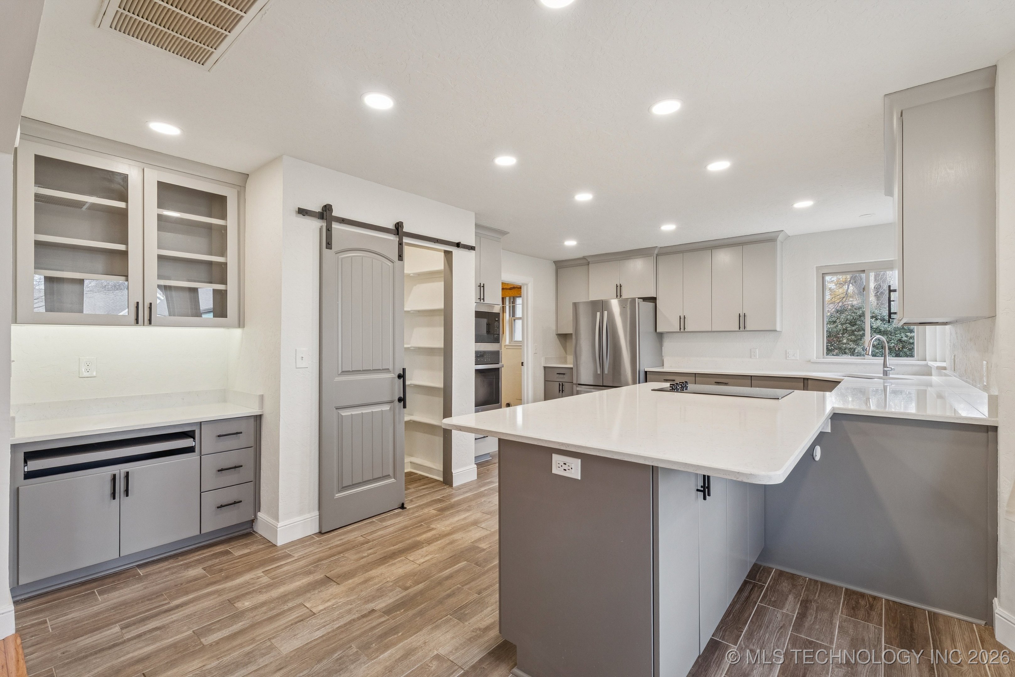 1516 W Jackson Street Property Photo 14