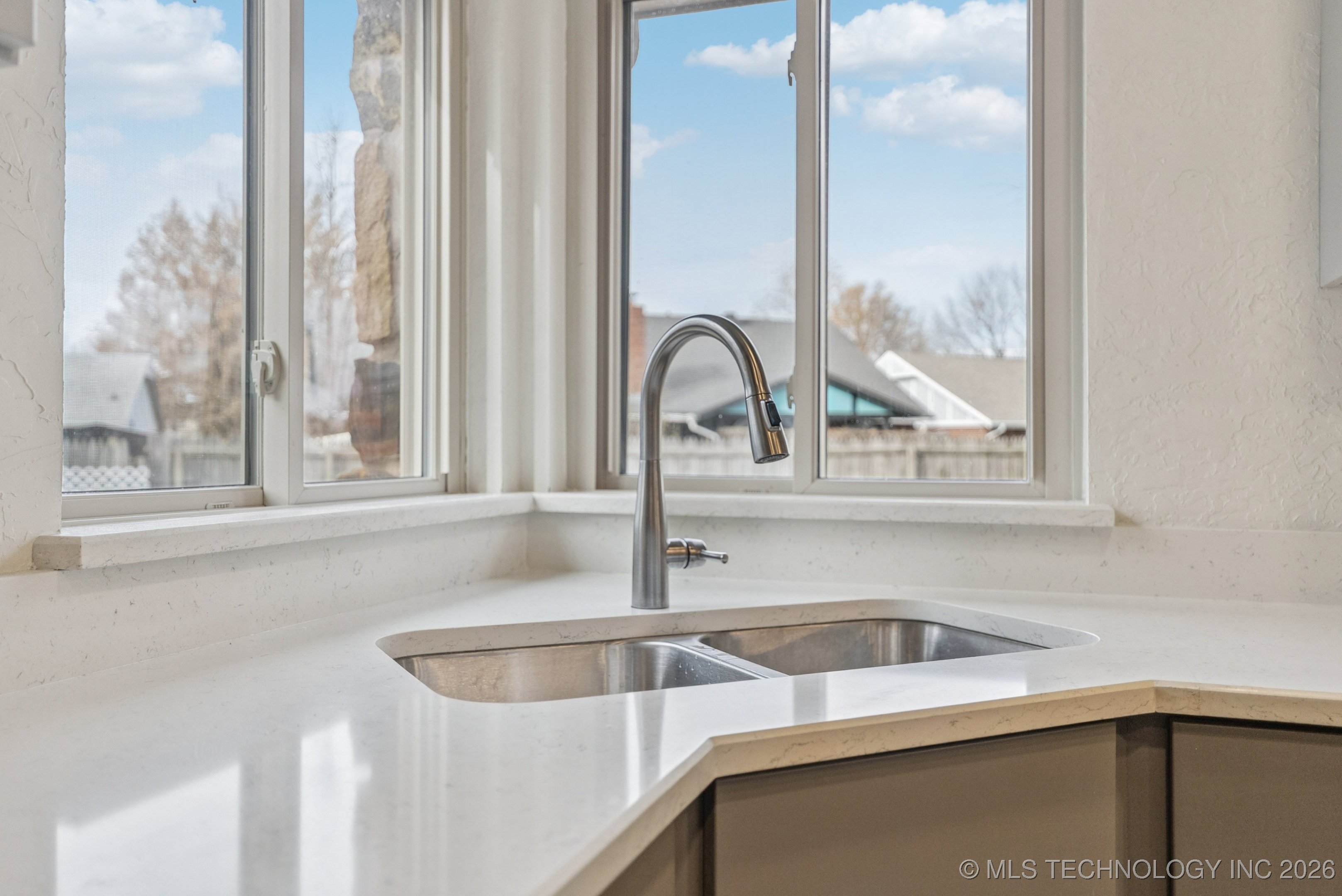 1516 W Jackson Street Property Photo 17