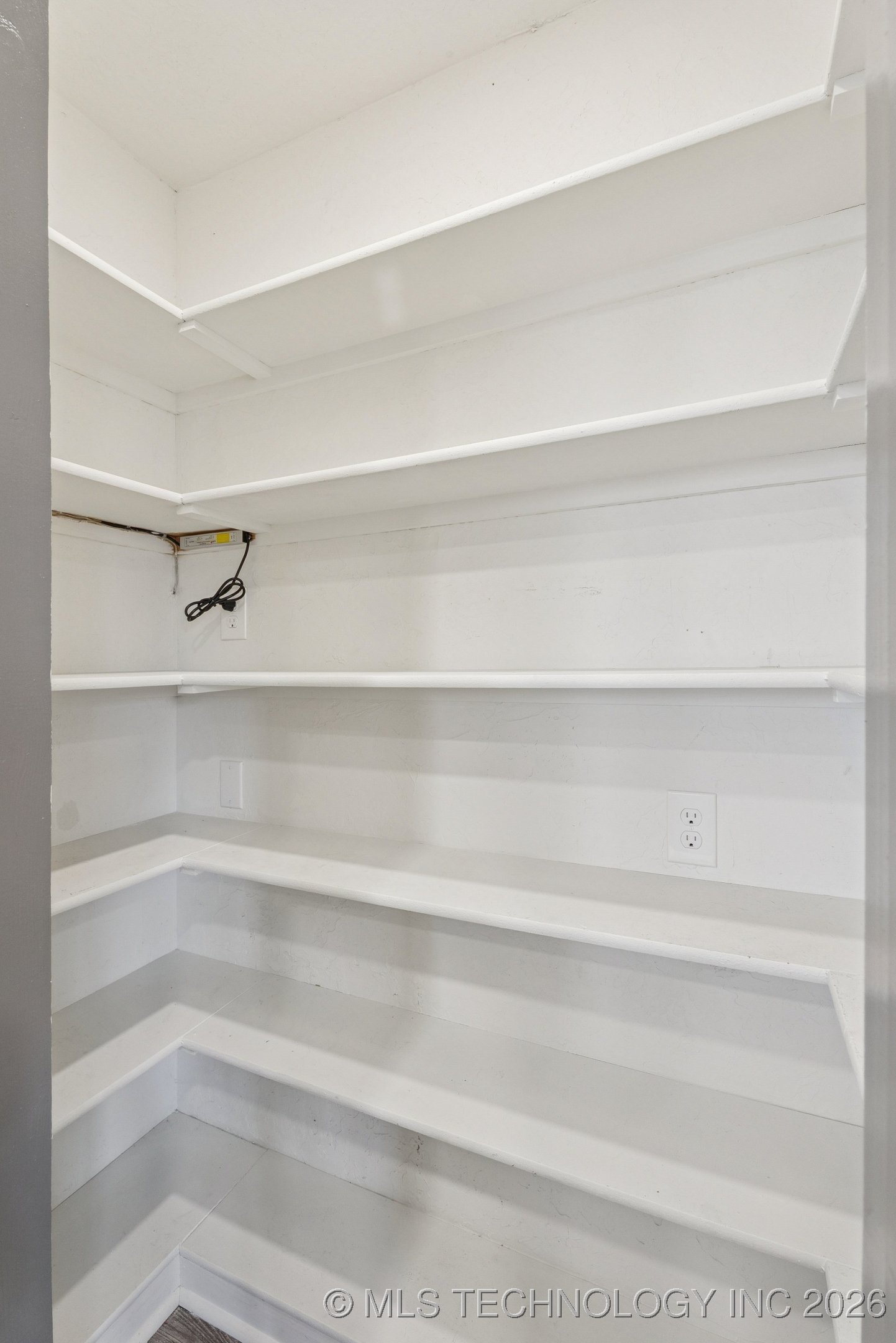 1516 W Jackson Street Property Photo 18