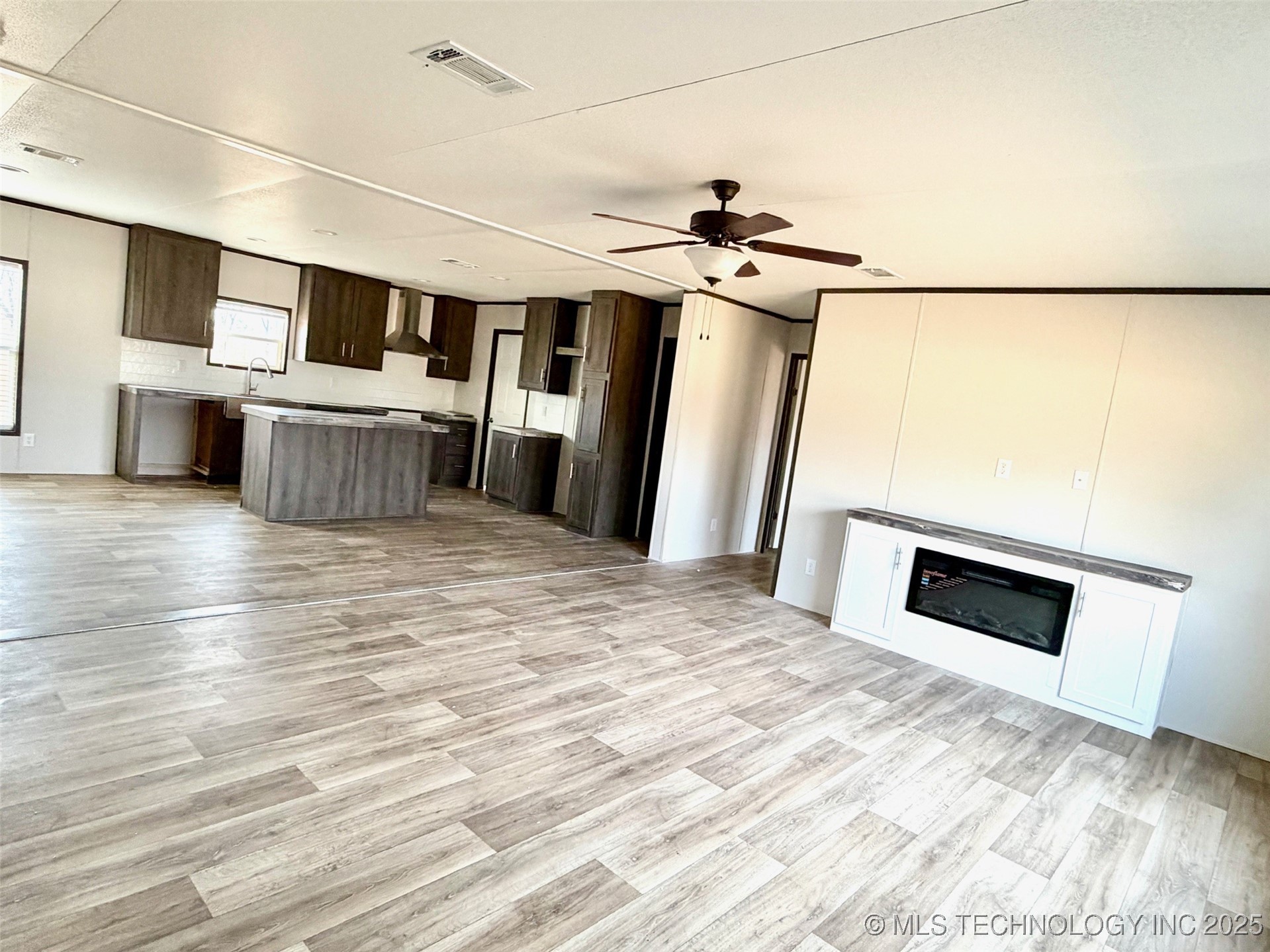 9774 N 441 Road Property Photo 2