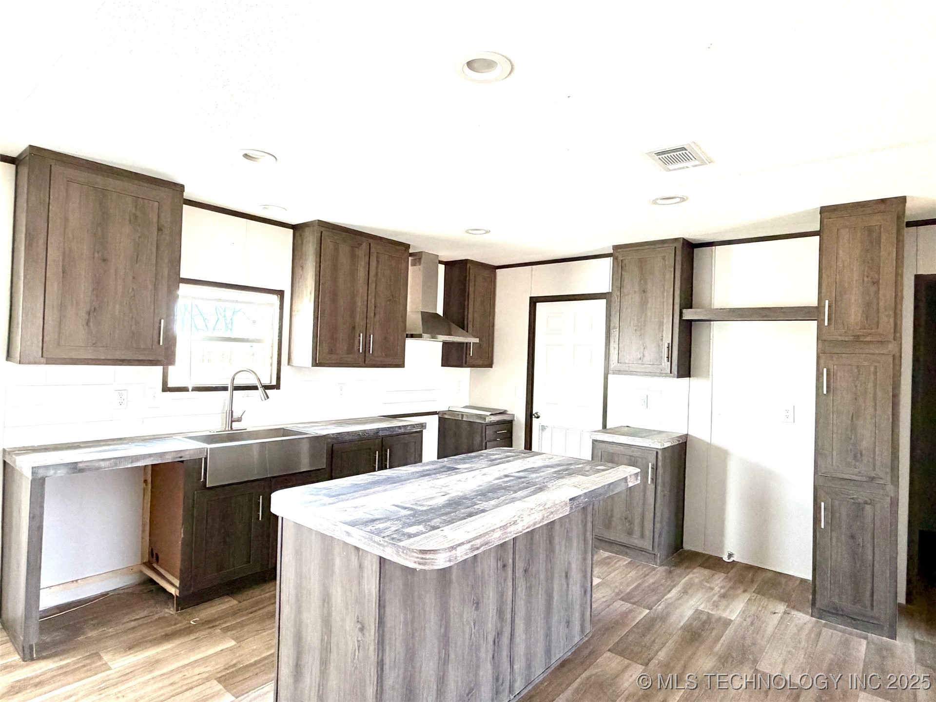 9774 N 441 Road Property Photo 8