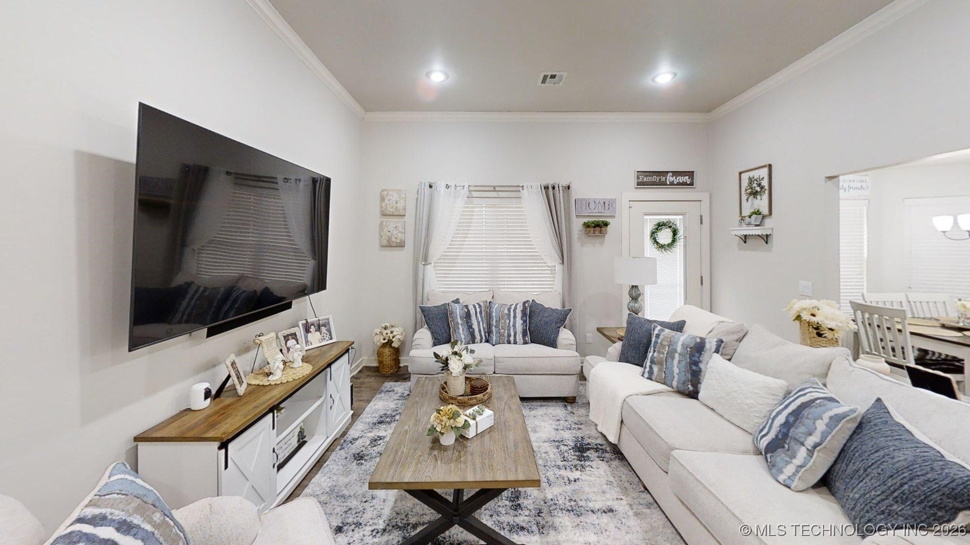 1812 Kendall Drive Property Photo 4