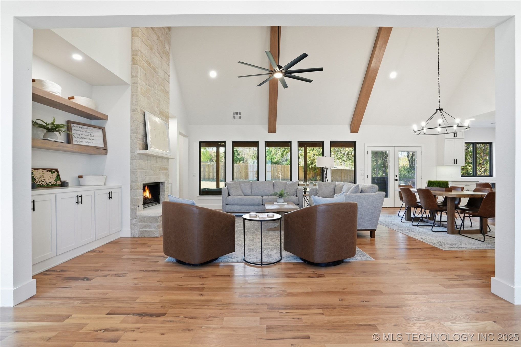 2714 Falls Bend Drive Property Photo 5