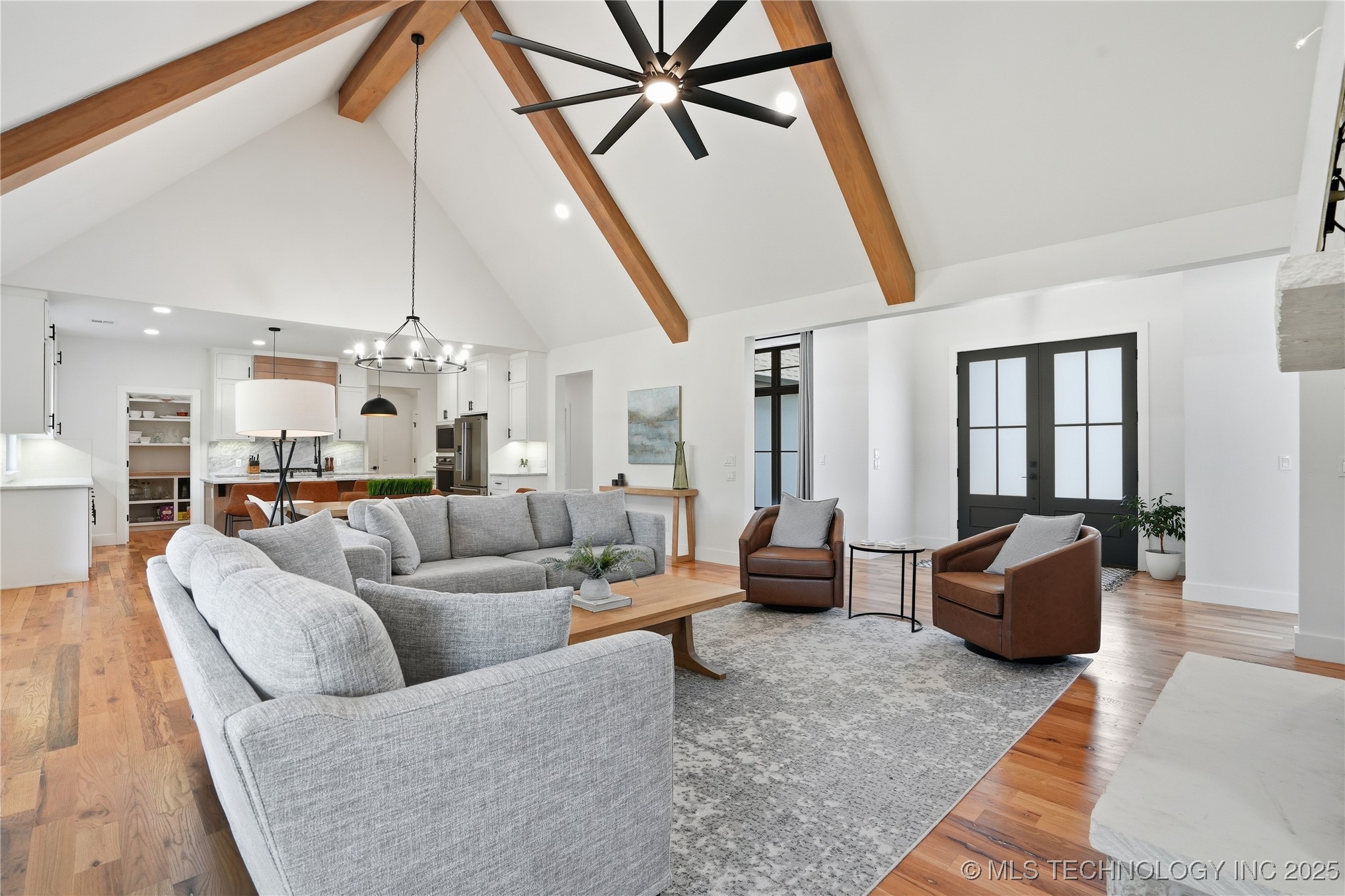 2714 Falls Bend Drive Property Photo 8