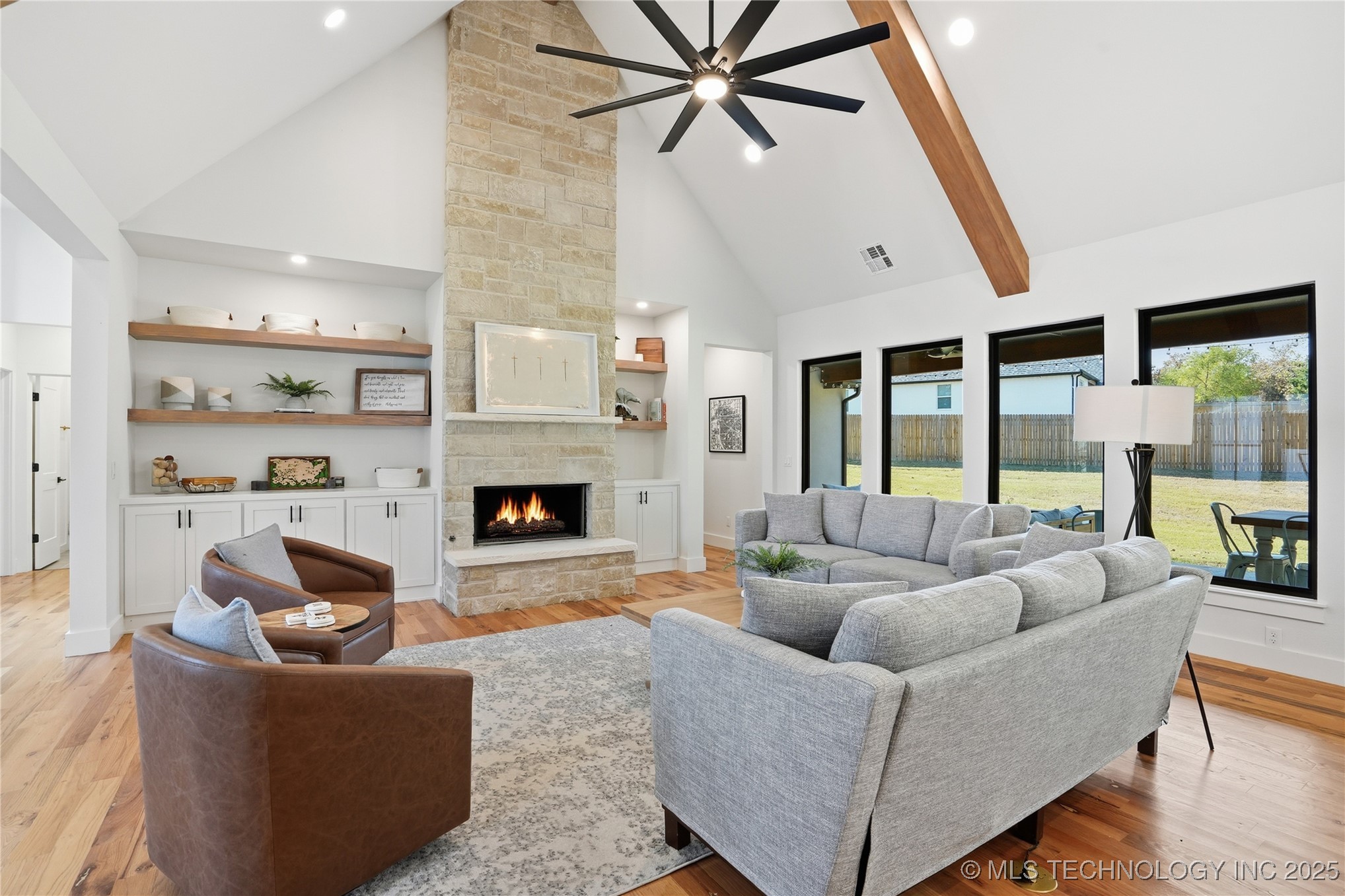 2714 Falls Bend Drive Property Photo 10