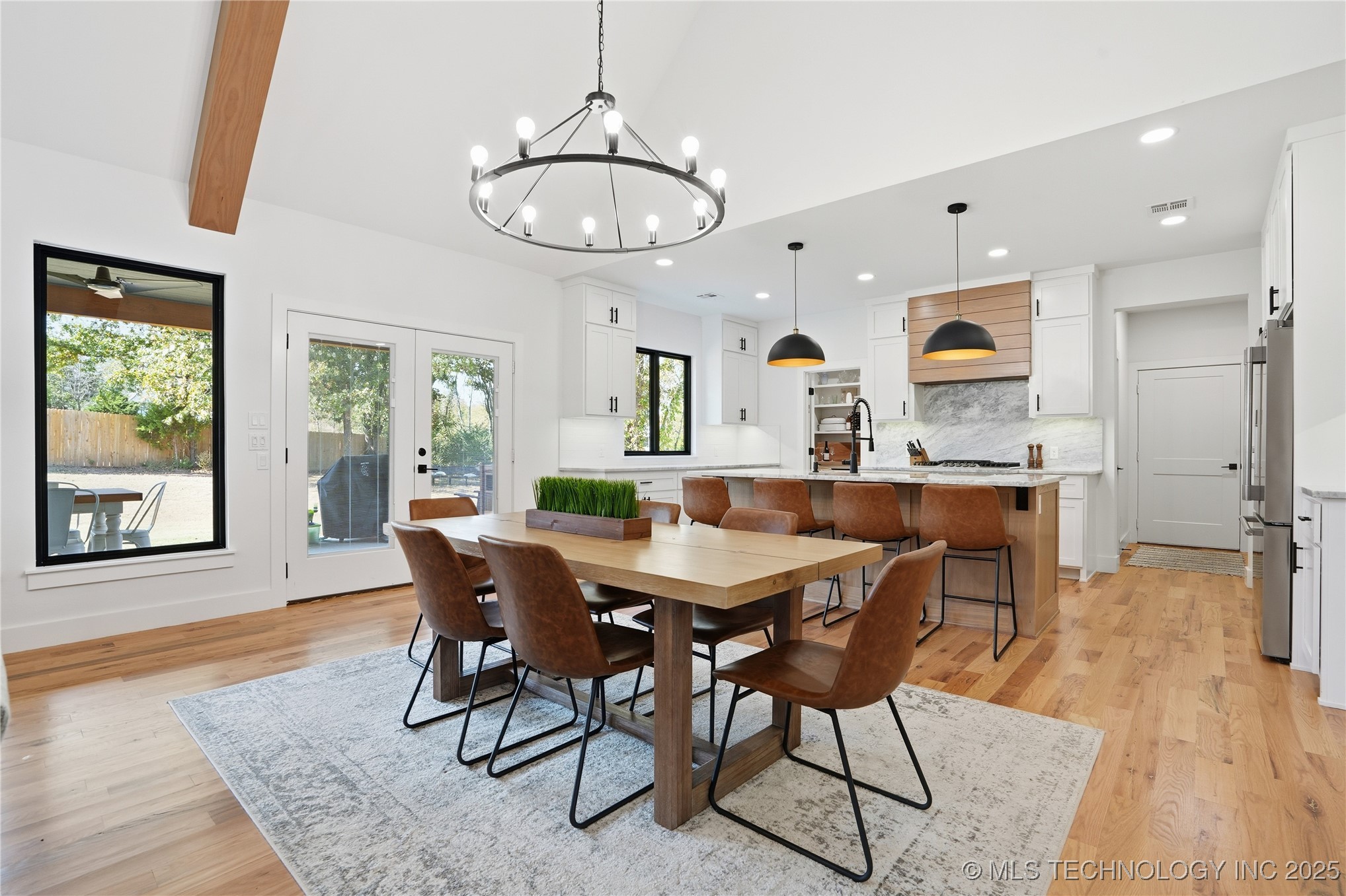 2714 Falls Bend Drive Property Photo 11