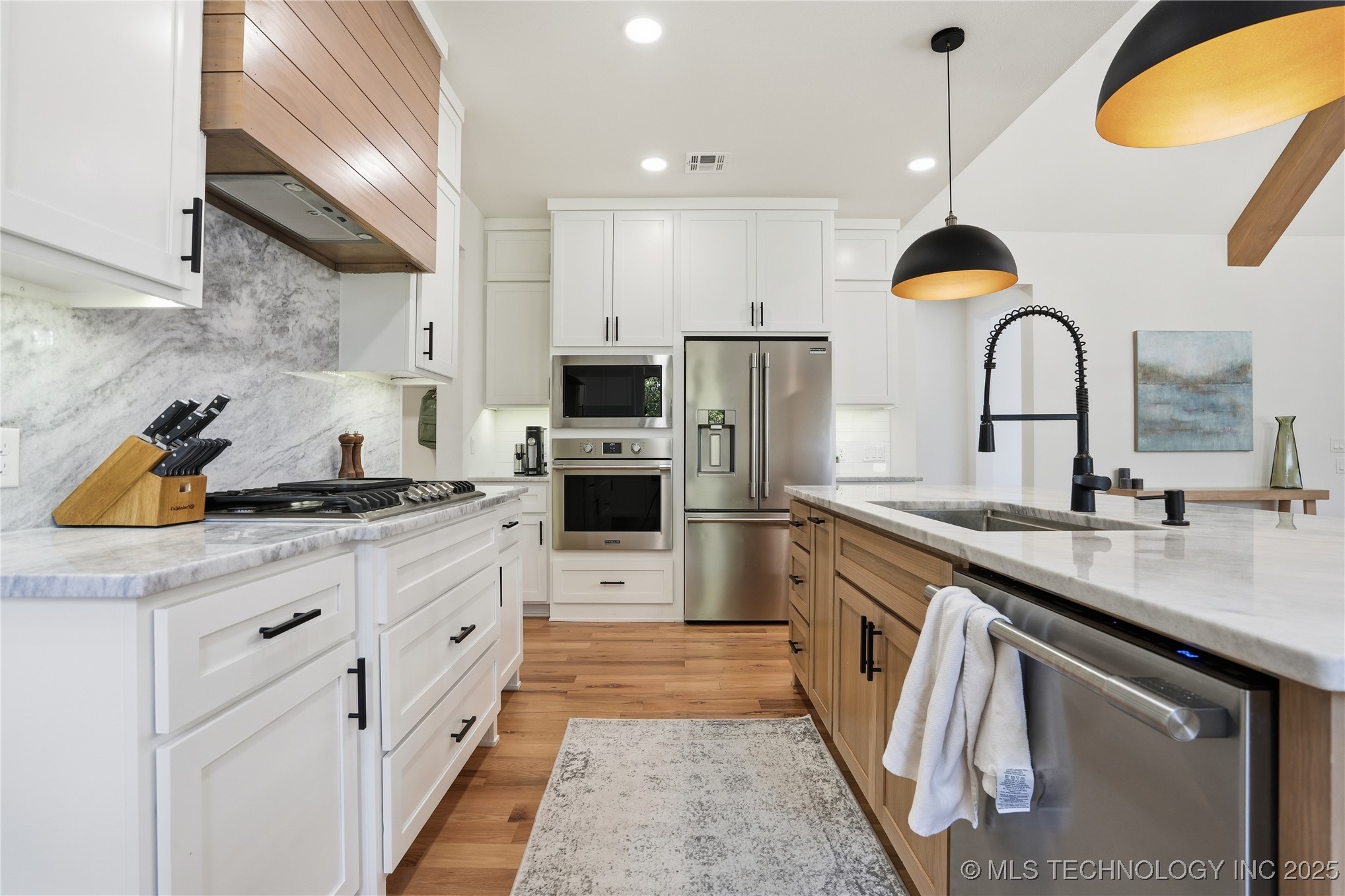 2714 Falls Bend Drive Property Photo 13