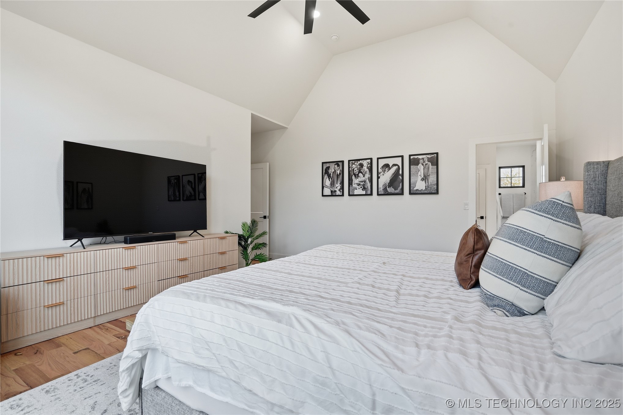 2714 Falls Bend Drive Property Photo 21