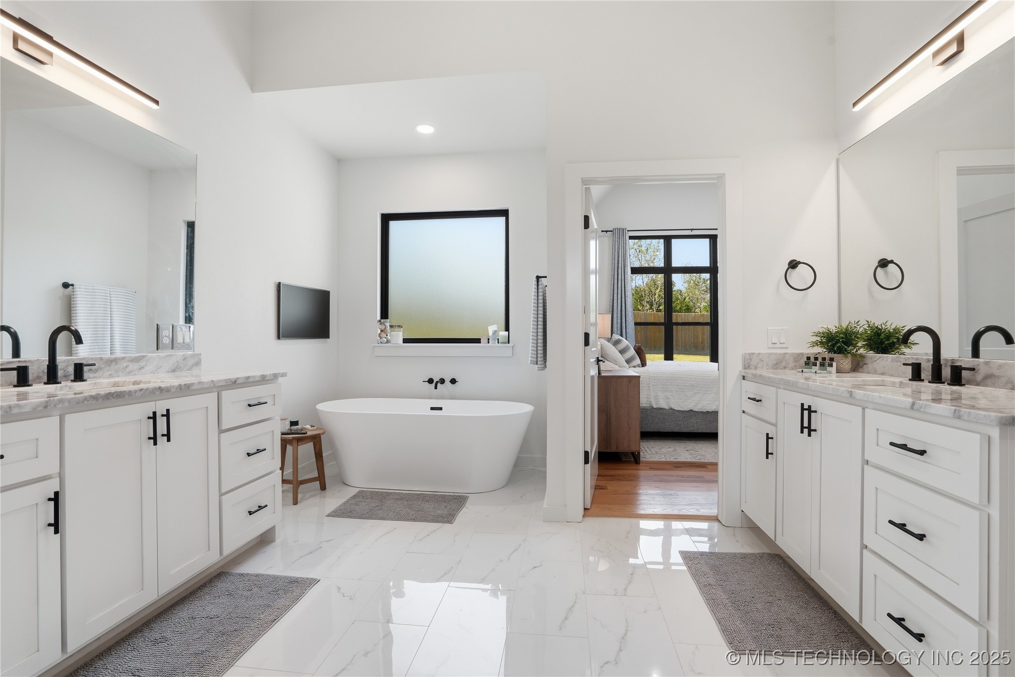 2714 Falls Bend Drive Property Photo 22