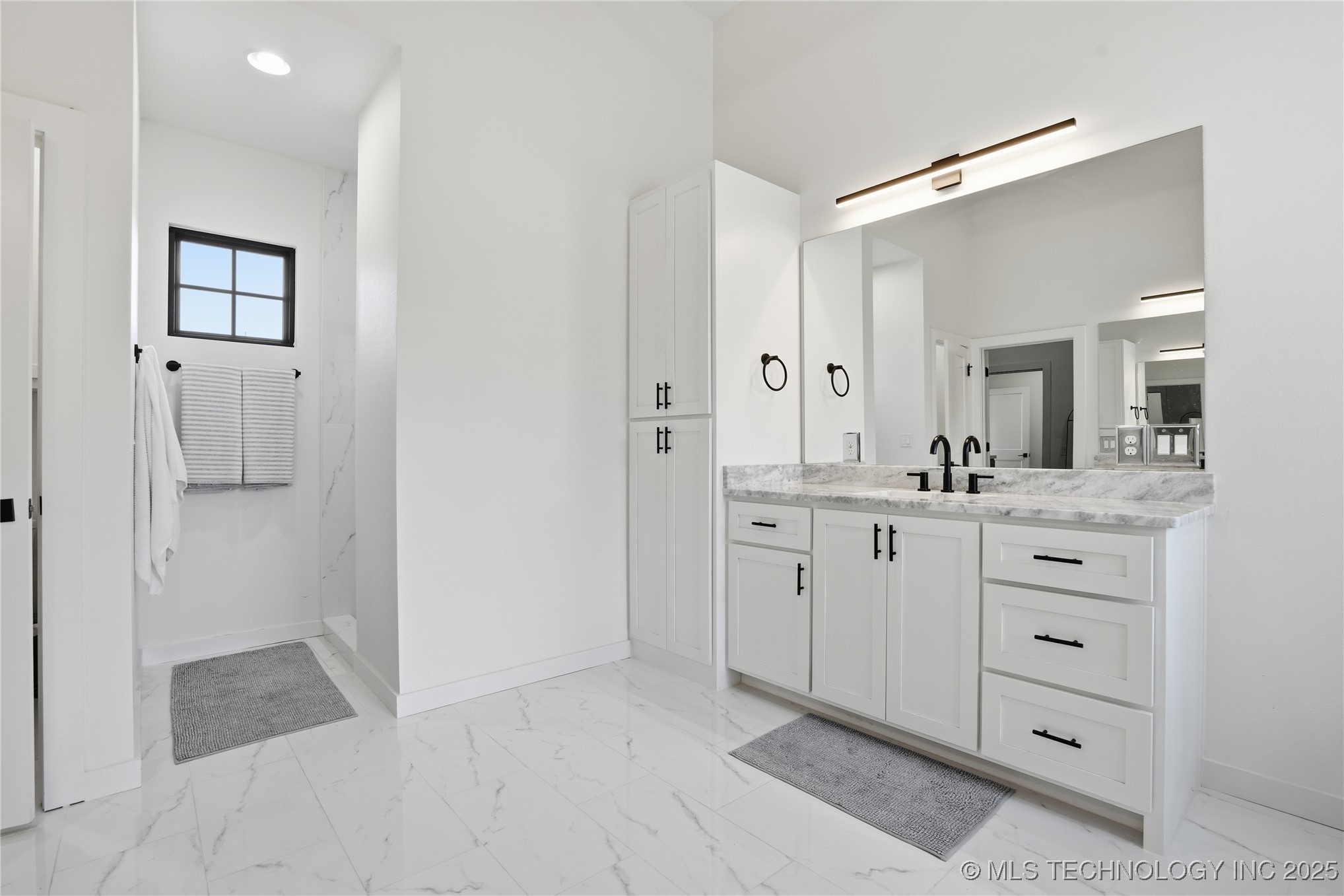 2714 Falls Bend Drive Property Photo 25