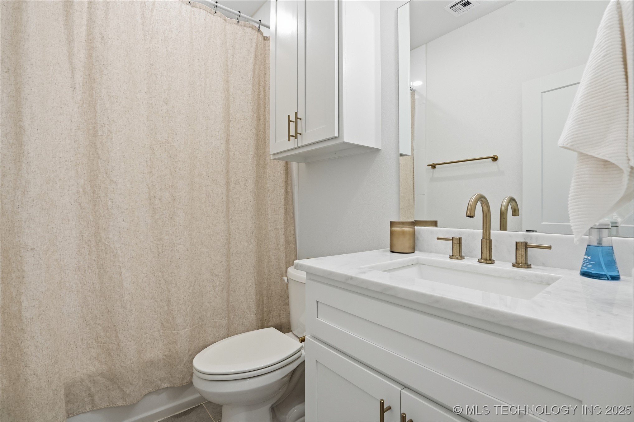 2714 Falls Bend Drive Property Photo 35