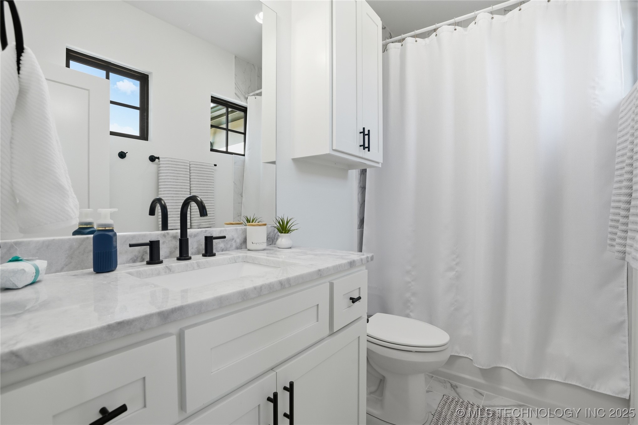 2714 Falls Bend Drive Property Photo 41