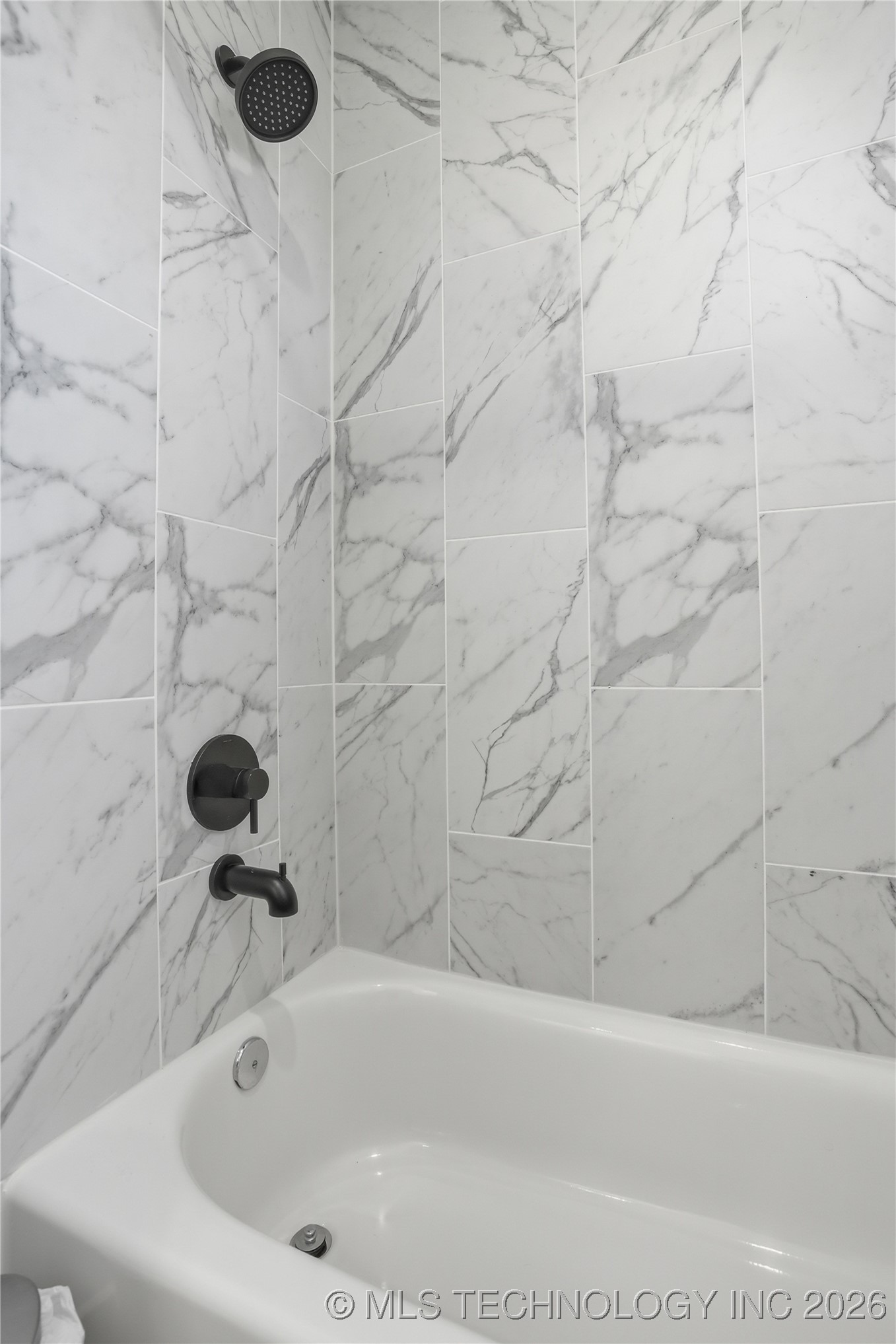 2714 Falls Bend Drive Property Photo 42