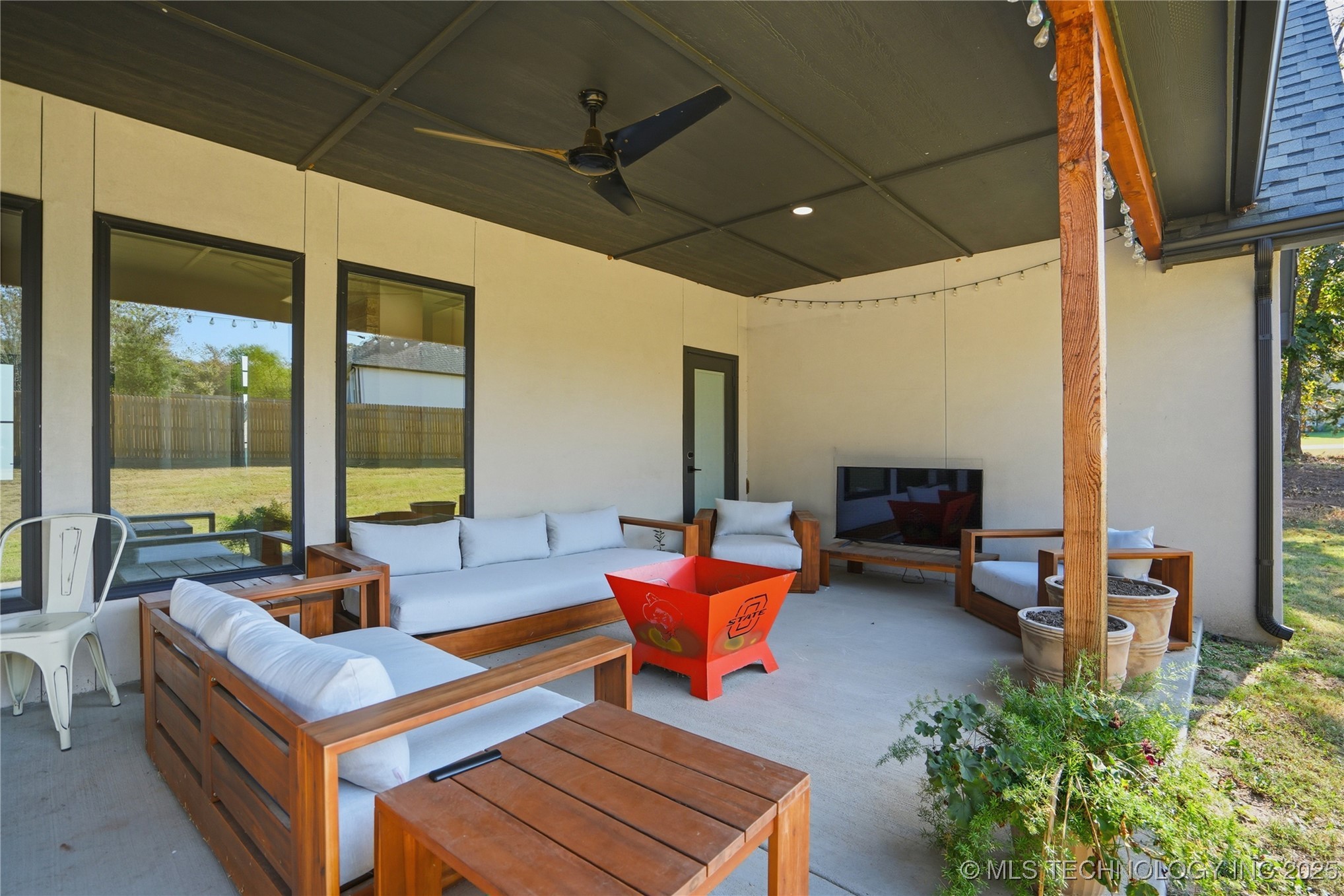 2714 Falls Bend Drive Property Photo 55