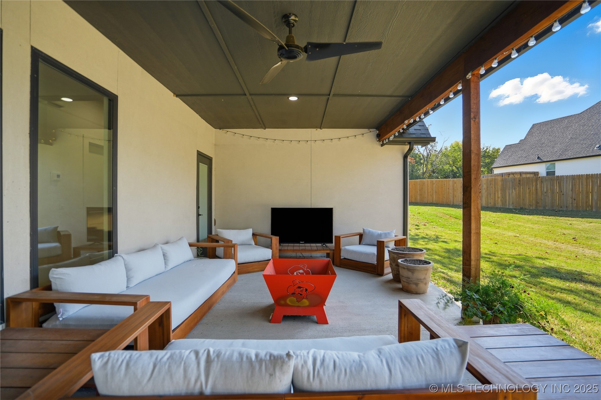 2714 Falls Bend Drive Property Photo 56