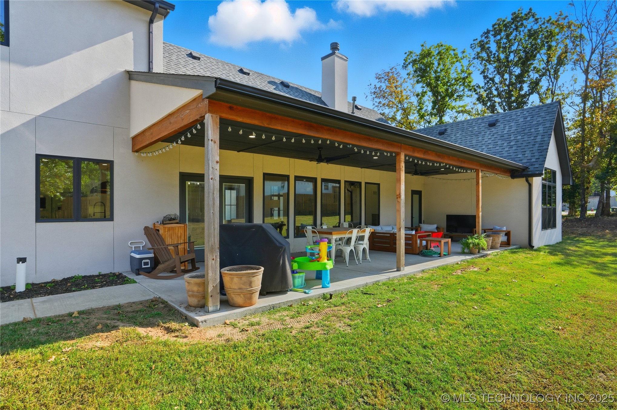 2714 Falls Bend Drive Property Photo 58