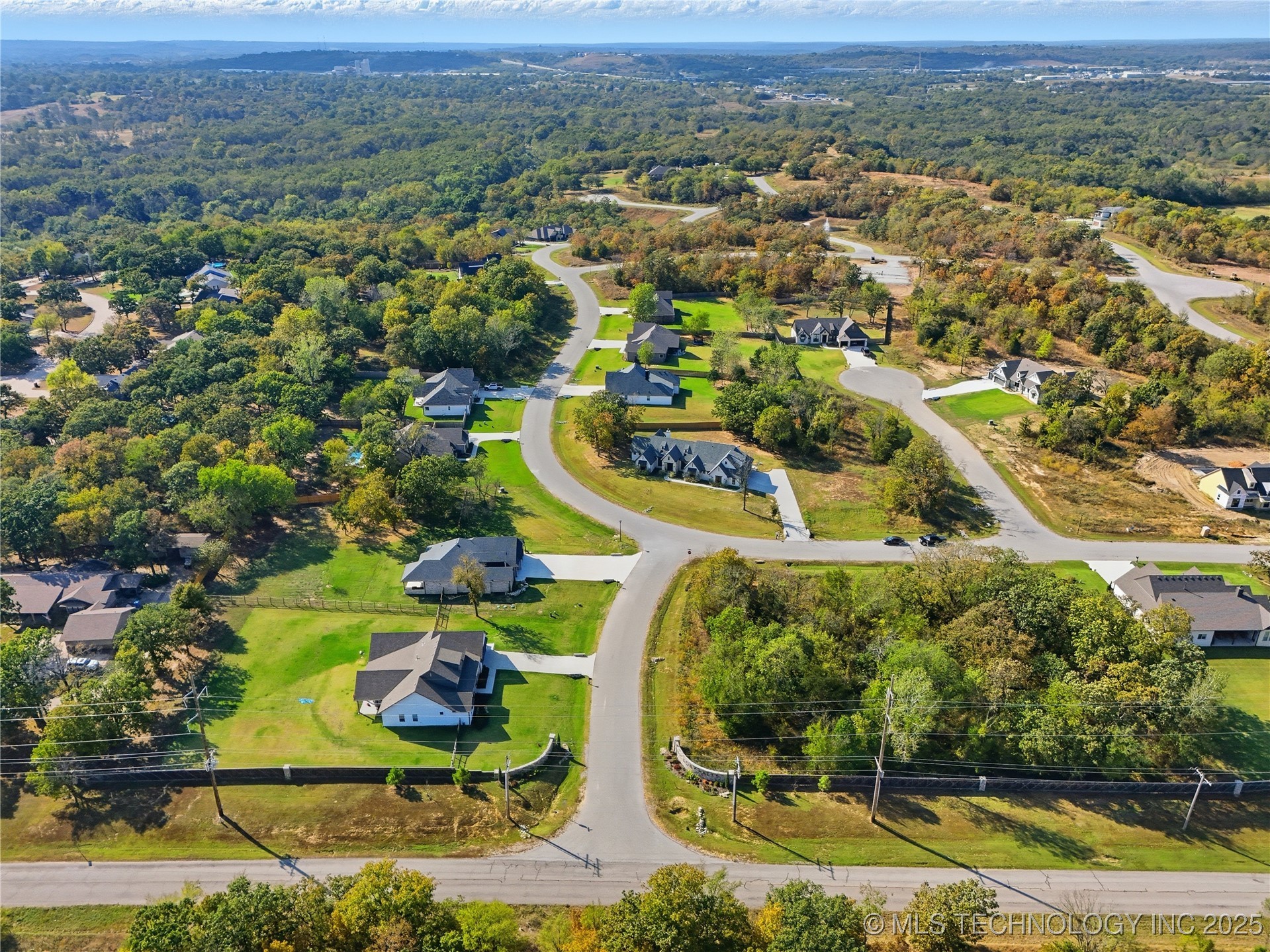 2714 Falls Bend Drive Property Photo 65
