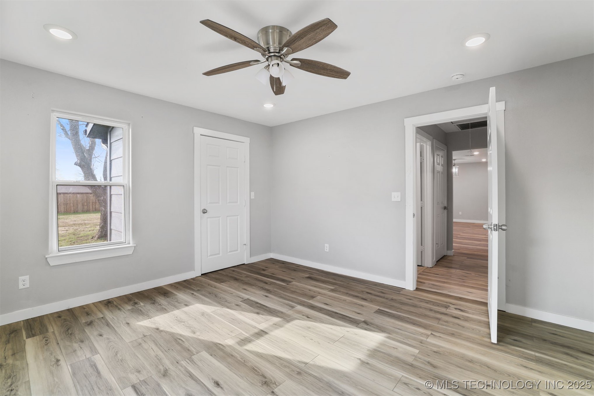 513 W Main Street Property Photo 5