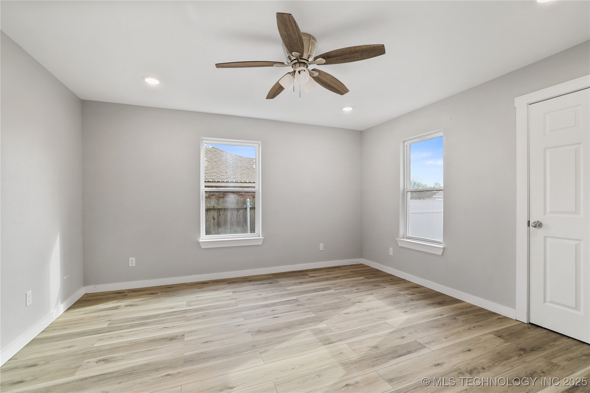 513 W Main Street Property Photo 16