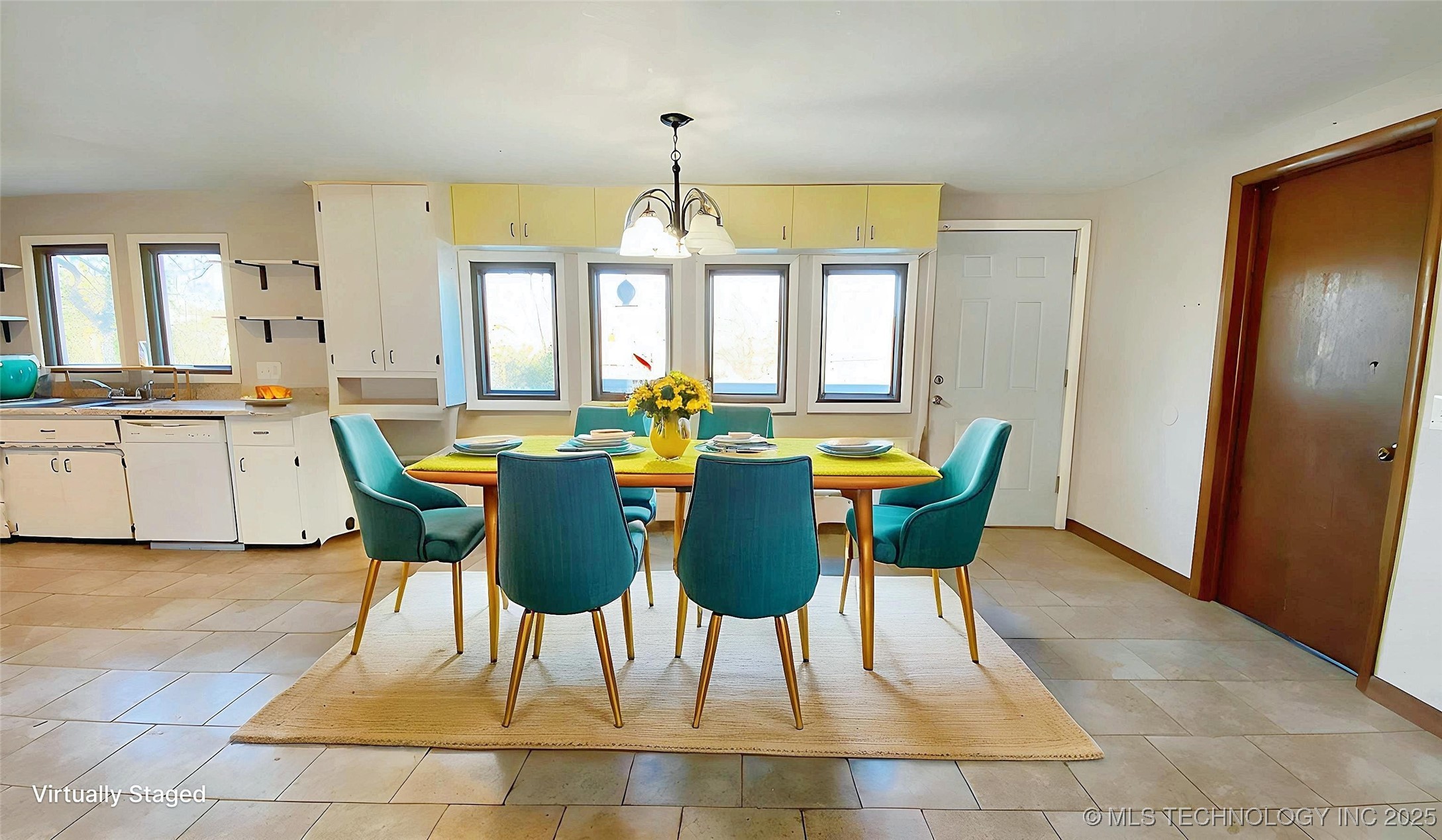 1104 Michael Street Property Photo 3