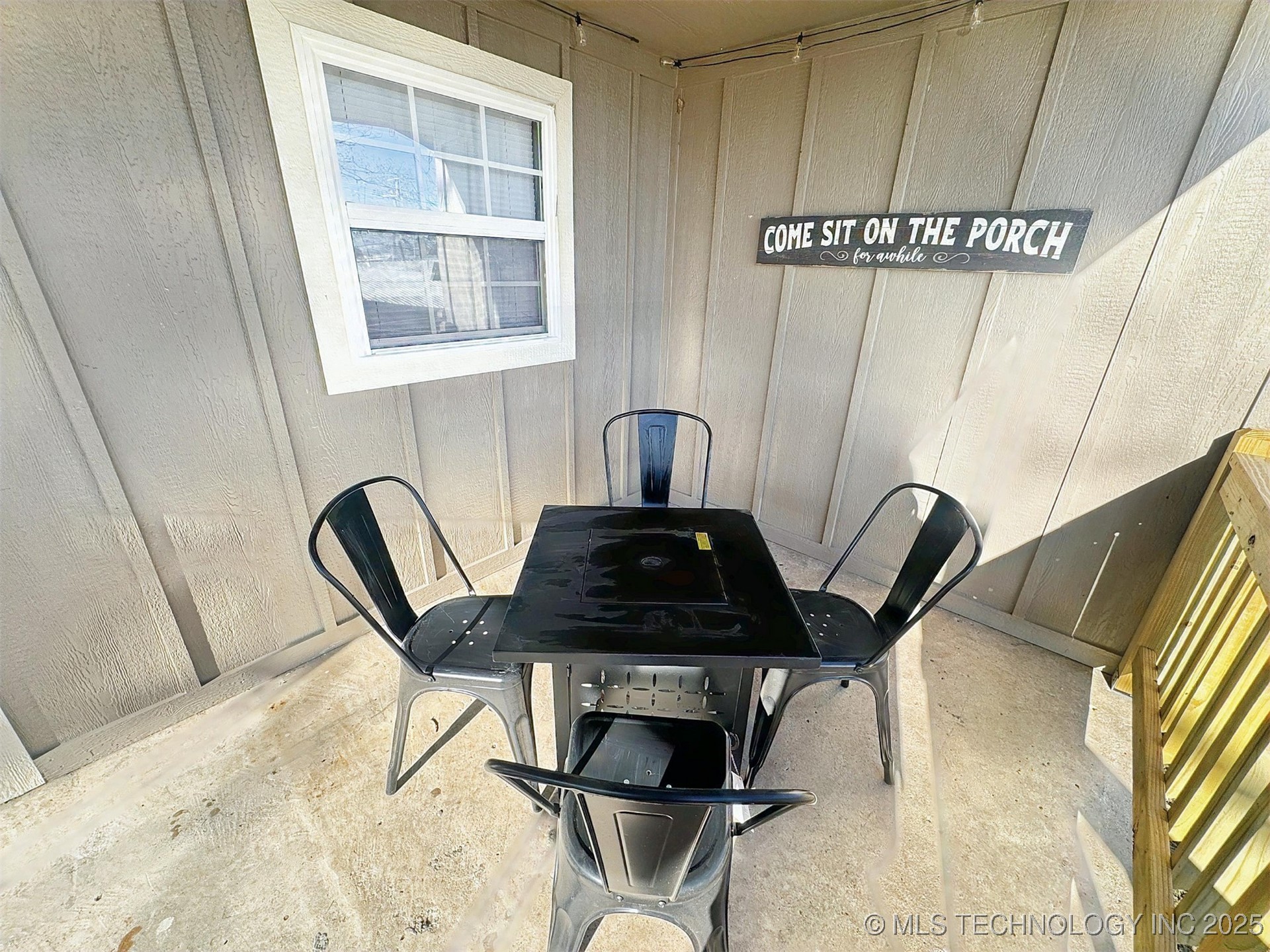 112 W Allen Road Property Photo 7