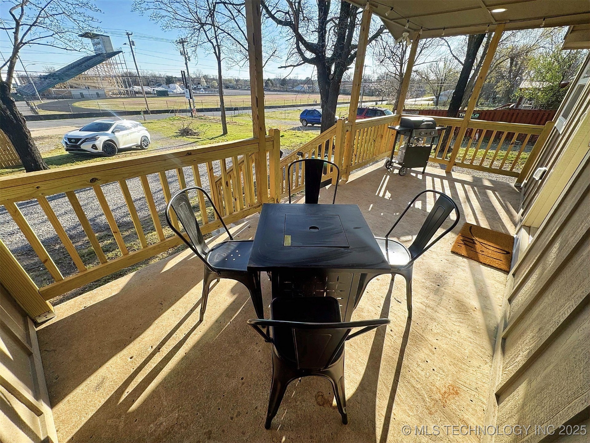 112 W Allen Road Property Photo 9