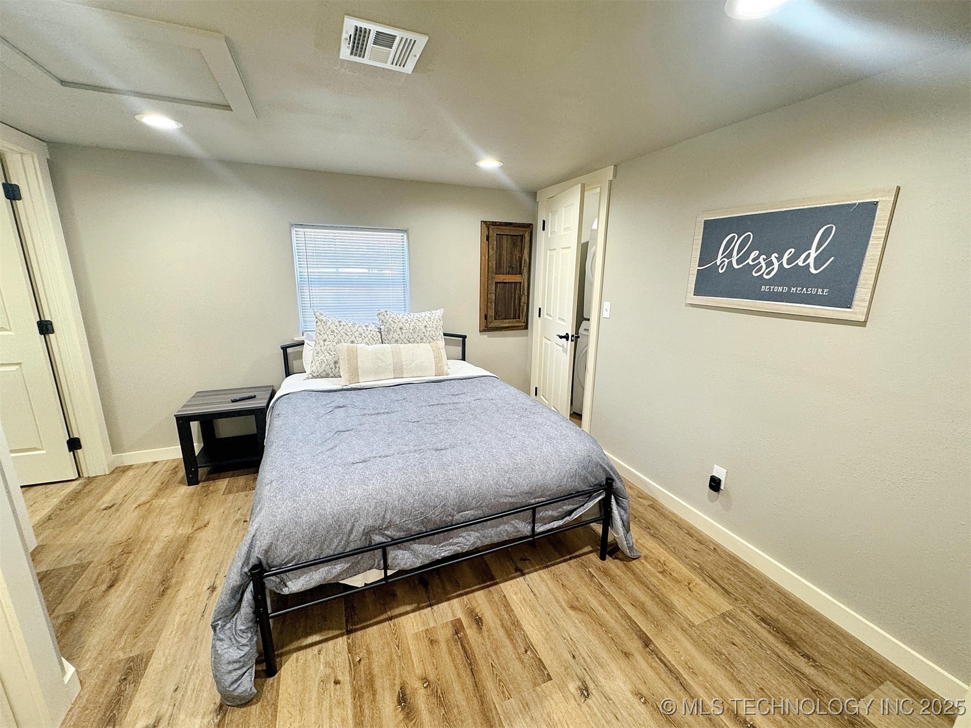 112 W Allen Road Property Photo 27