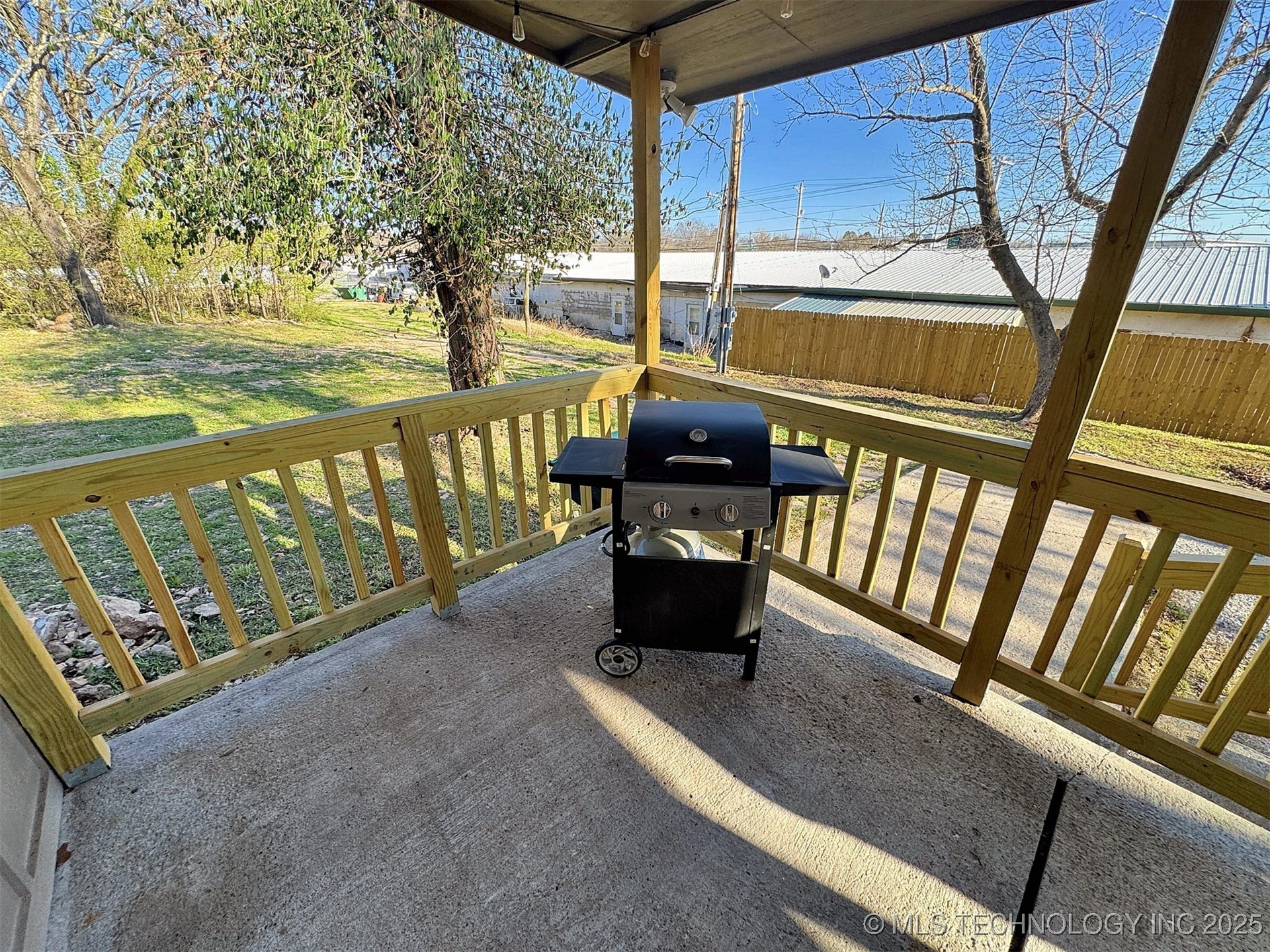 112 W Allen Road Property Photo 45