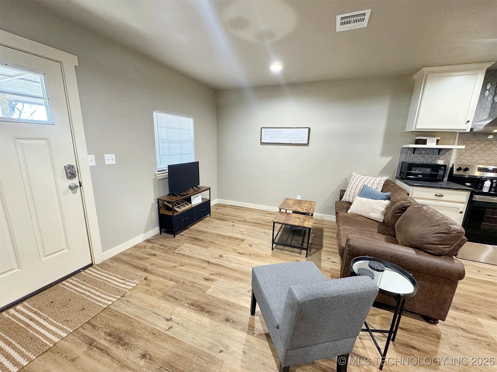 112 W Allen Road Property Photo 49