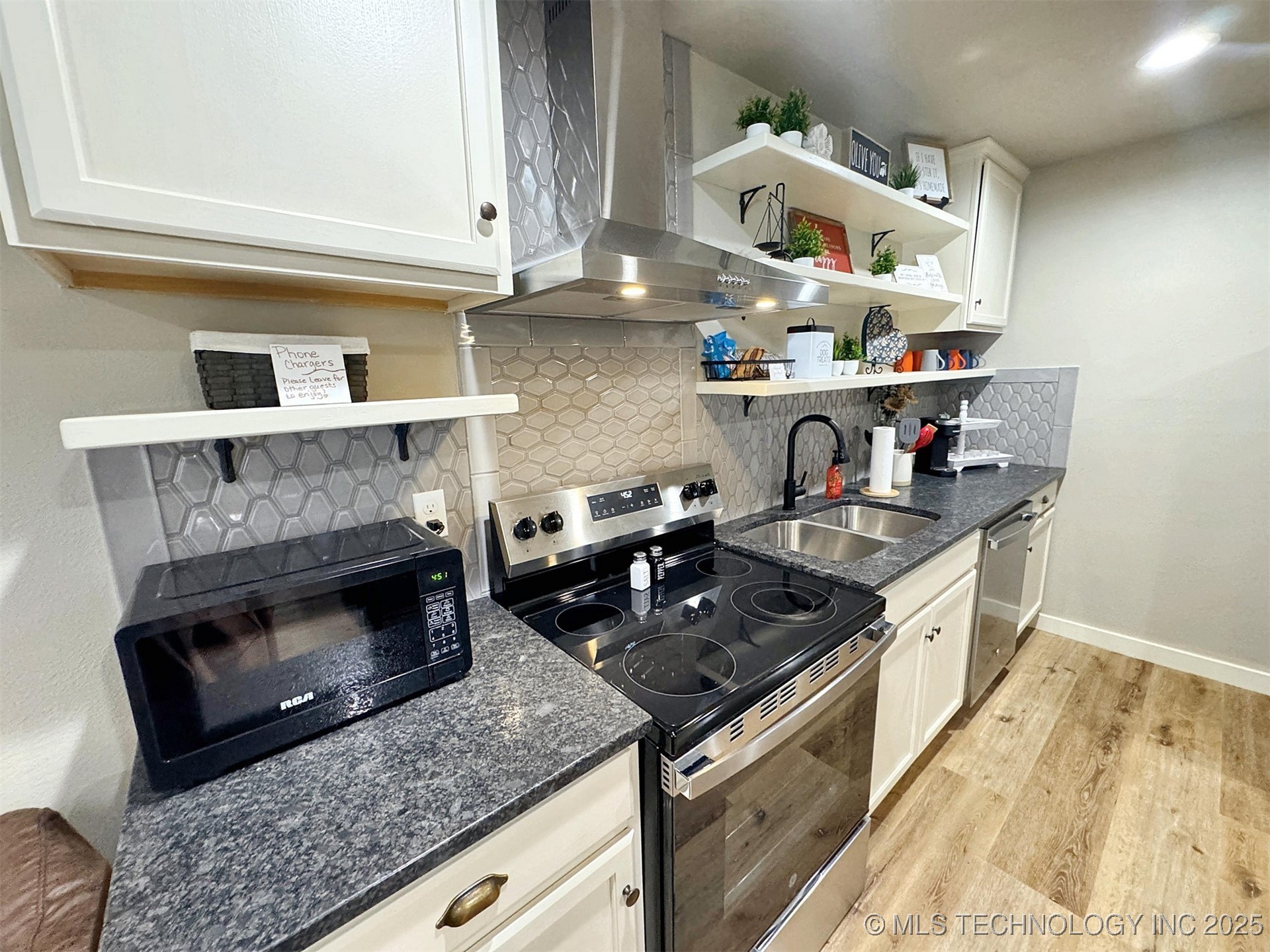 112 W Allen Road Property Photo 59