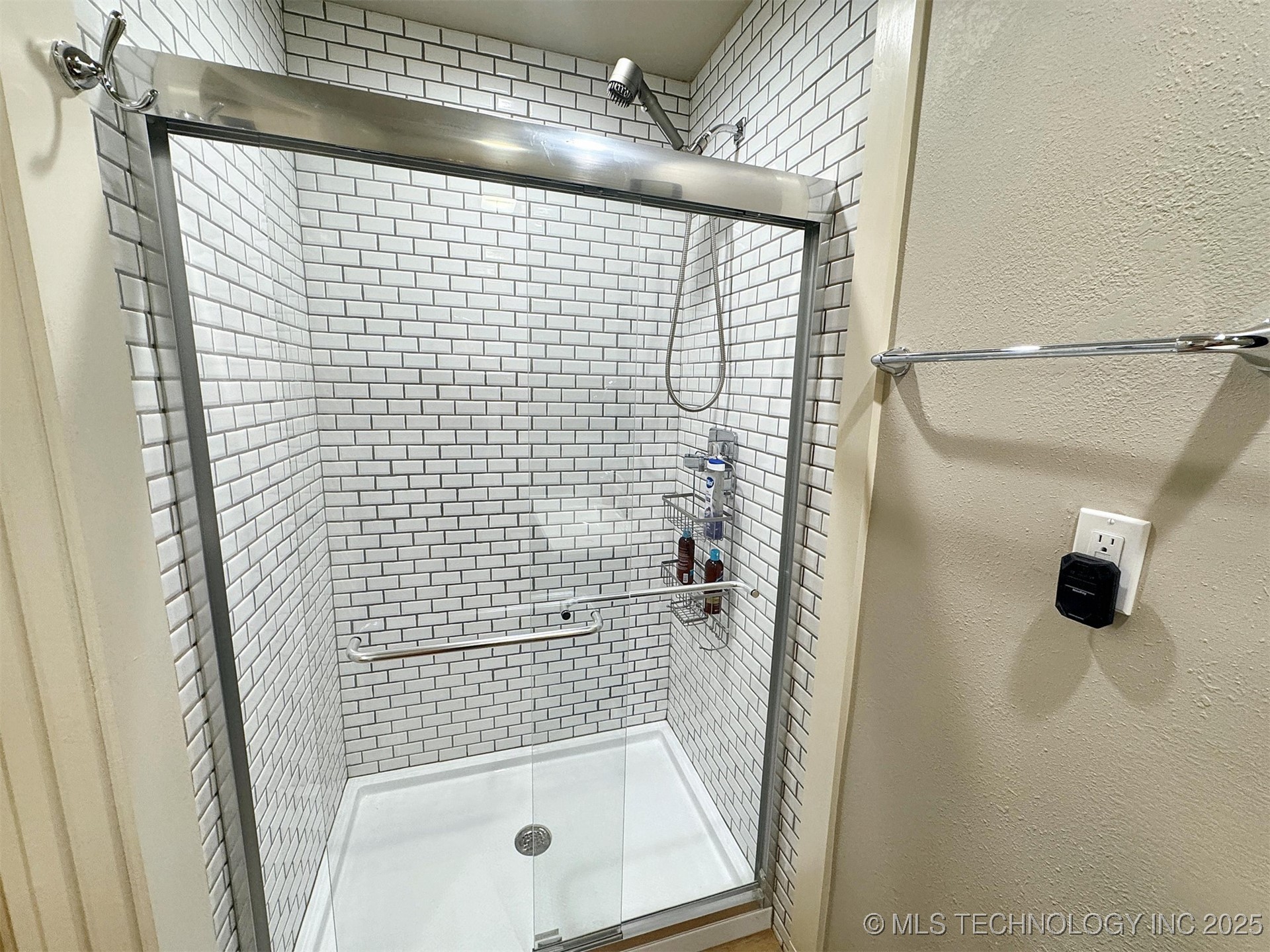 112 W Allen Road Property Photo 66
