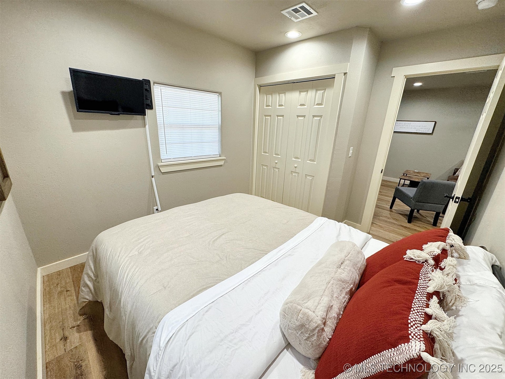 112 W Allen Road Property Photo 73