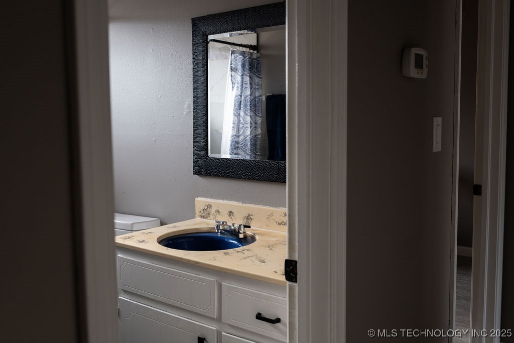 2203 S 124th East Avenue Property Photo 17