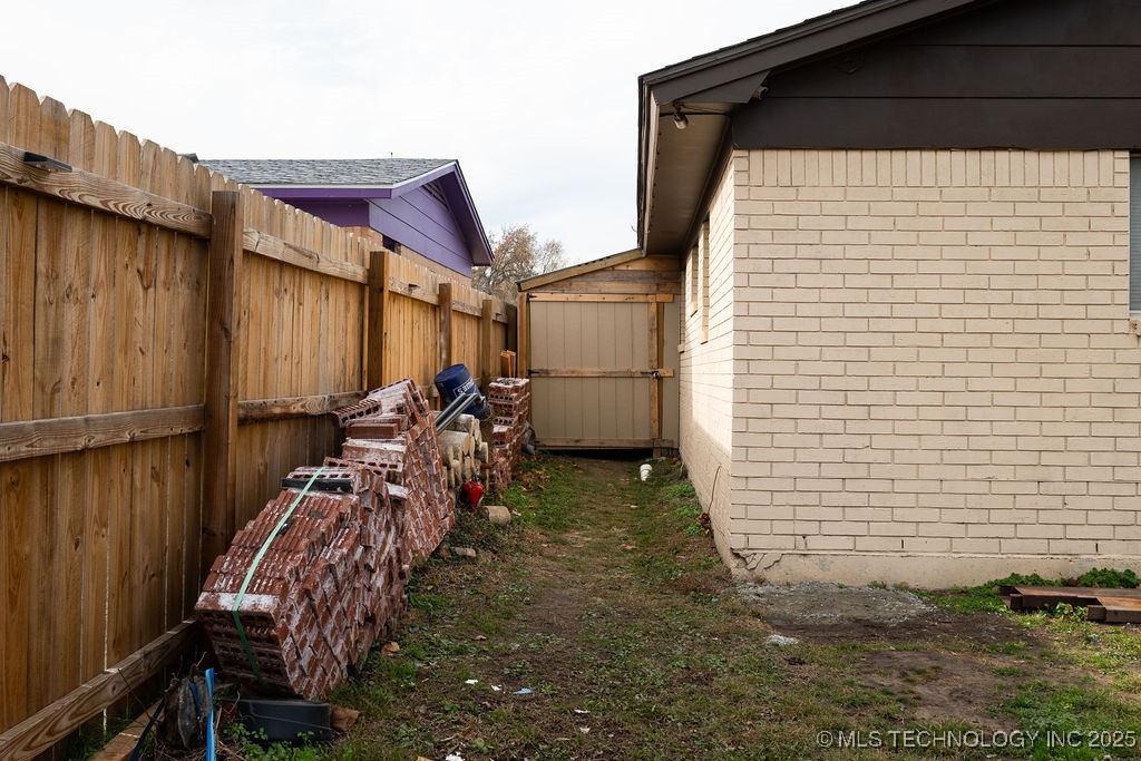 2203 S 124th East Avenue Property Photo 22