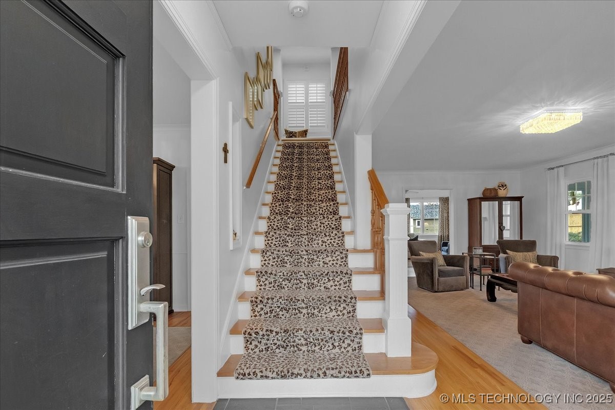 2245 E 22nd Place S Property Photo 9