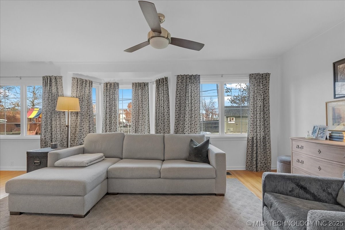 2245 E 22nd Place S Property Photo 19