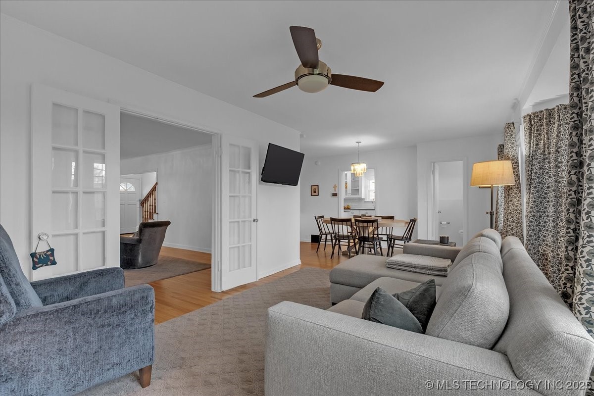 2245 E 22nd Place S Property Photo 20