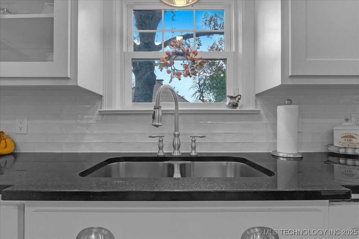 2245 E 22nd Place S Property Photo 25