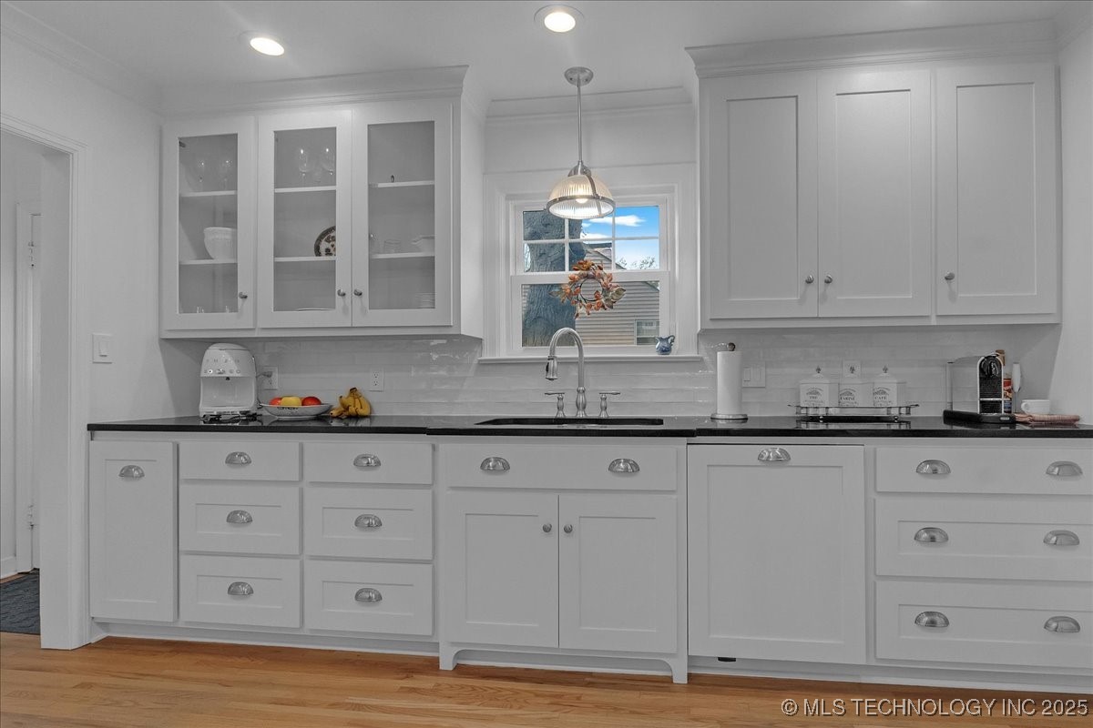 2245 E 22nd Place S Property Photo 31