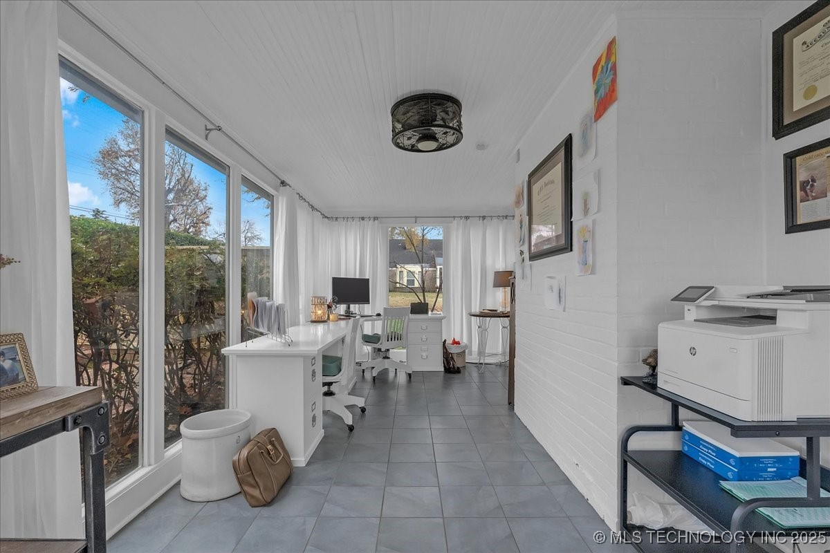 2245 E 22nd Place S Property Photo 33