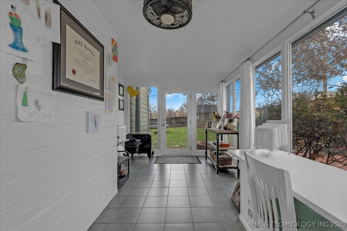 2245 E 22nd Place S Property Photo 34