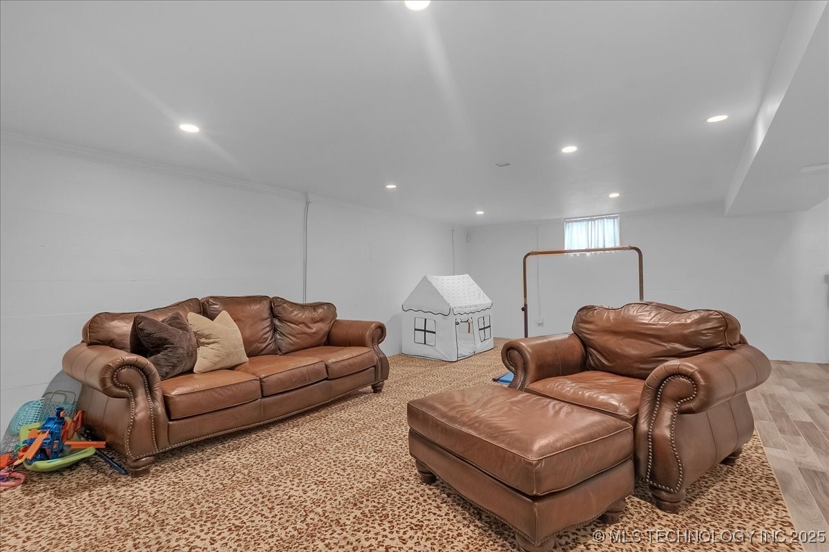 2245 E 22nd Place S Property Photo 54