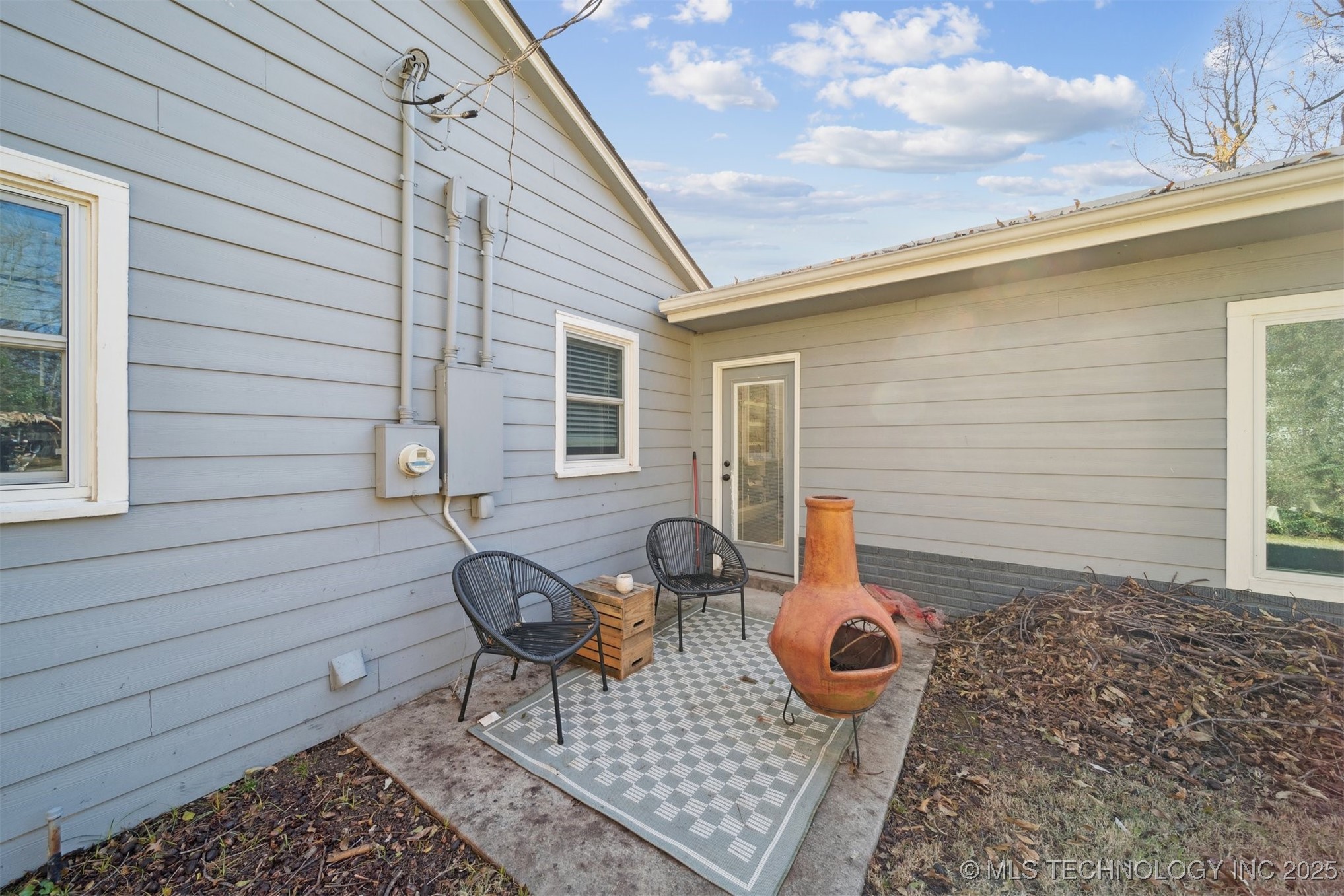 2340 S College Avenue S Property Photo 12