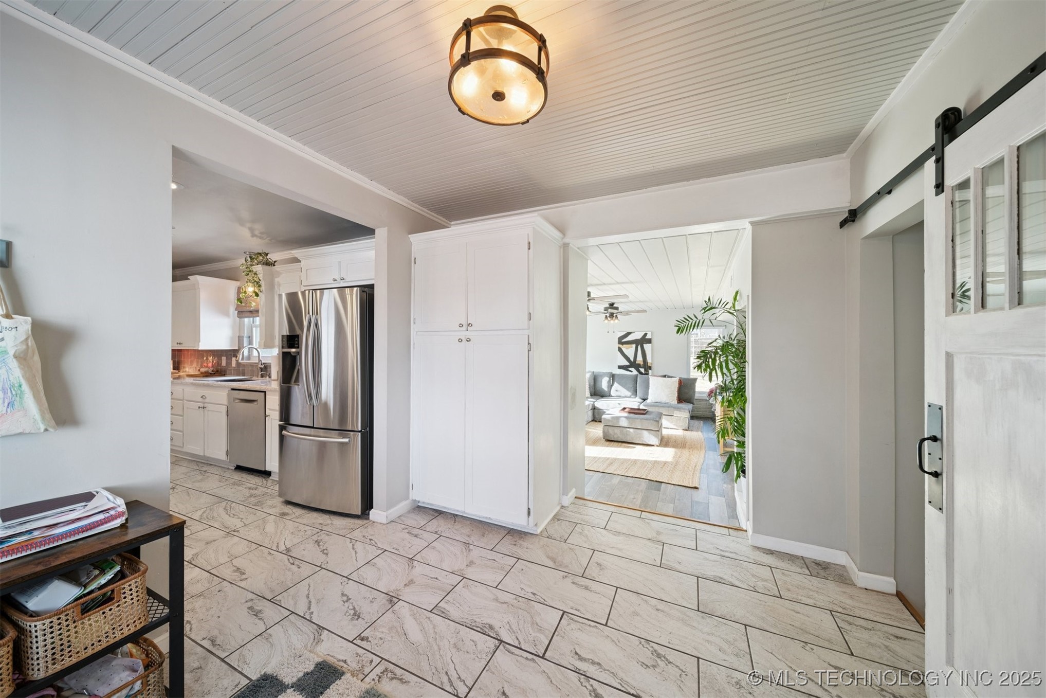 2340 S College Avenue S Property Photo 29