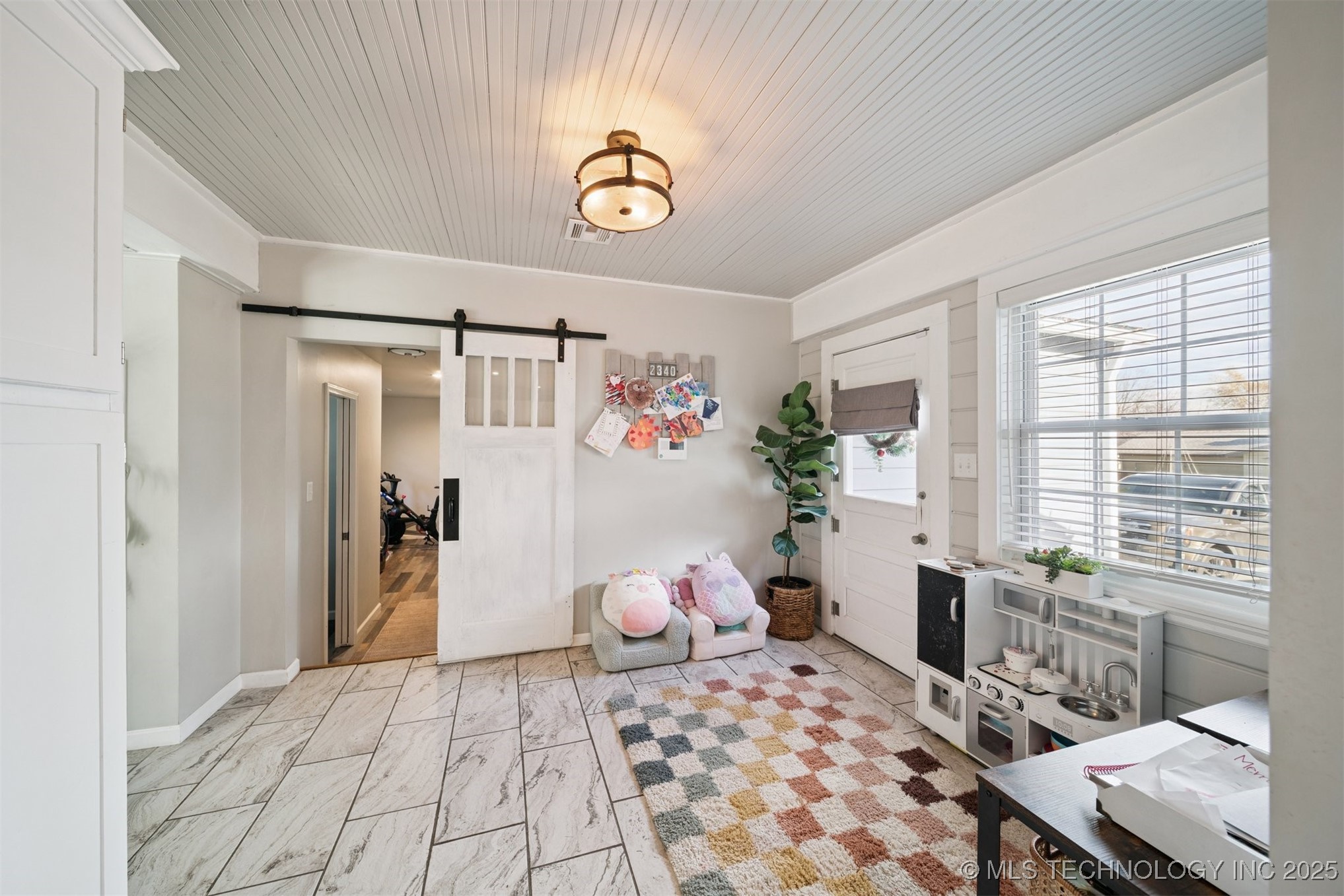 2340 S College Avenue S Property Photo 30