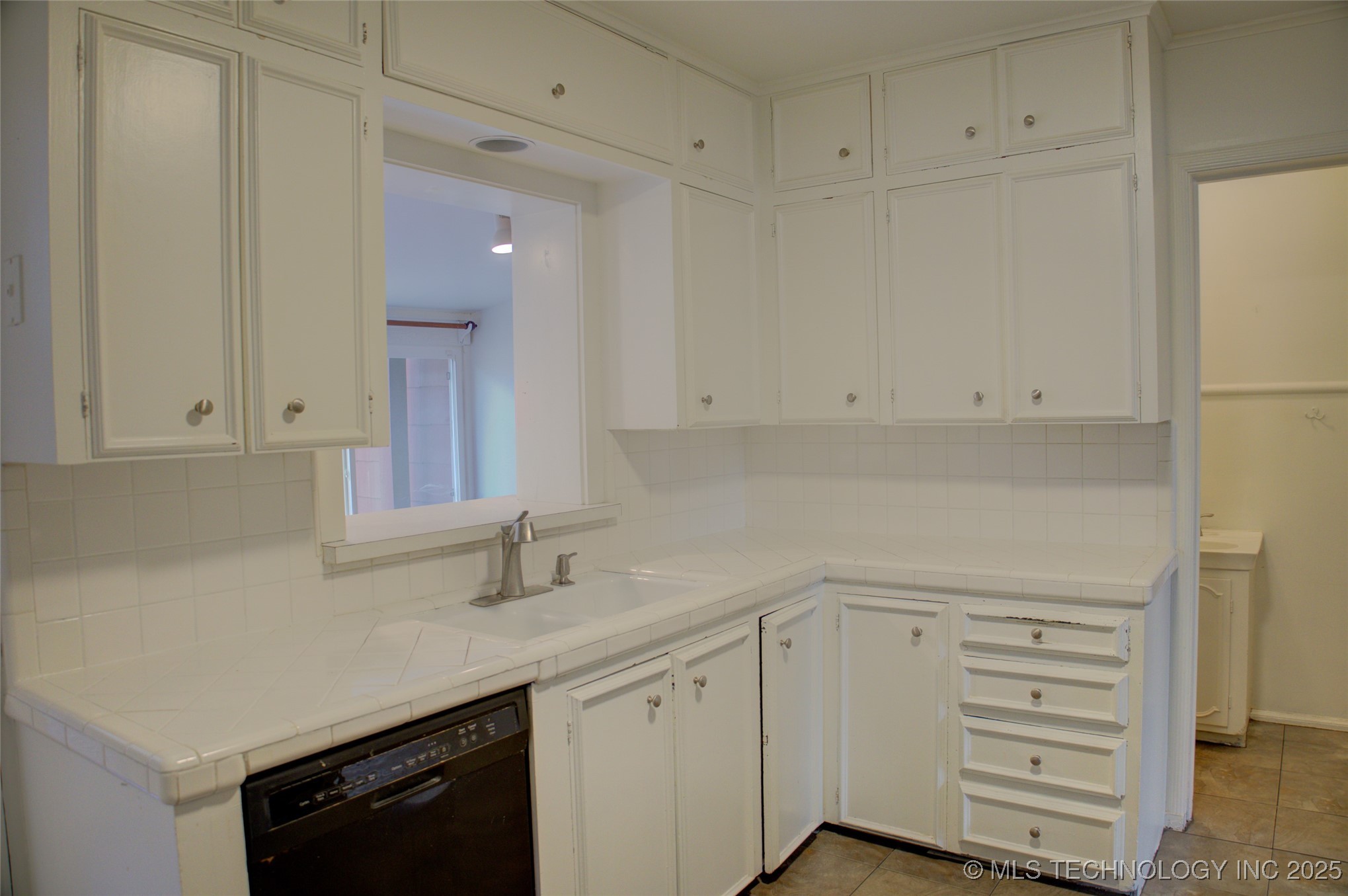 2667 S Boston Place Property Photo 21