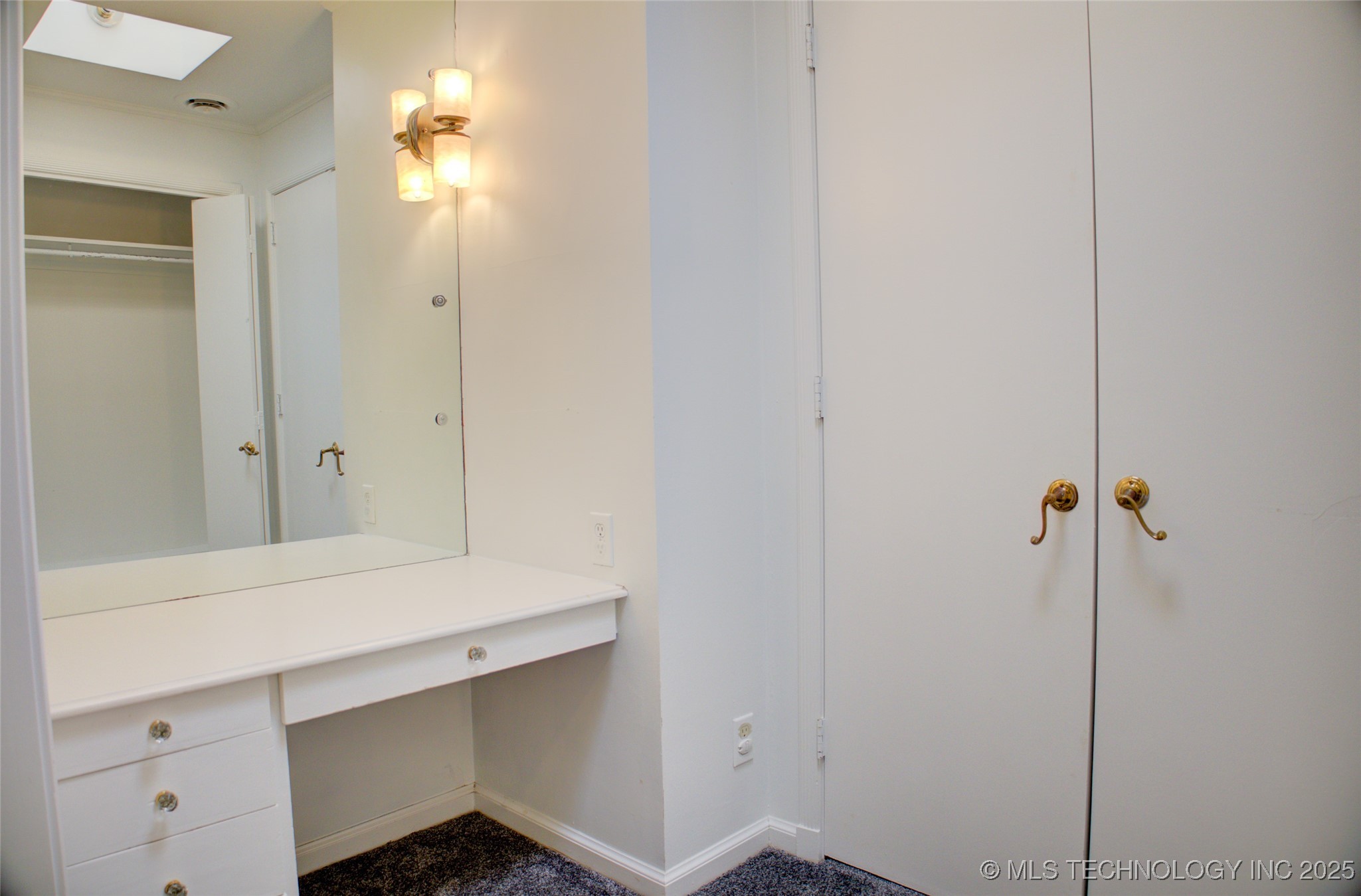 2667 S Boston Place Property Photo 34