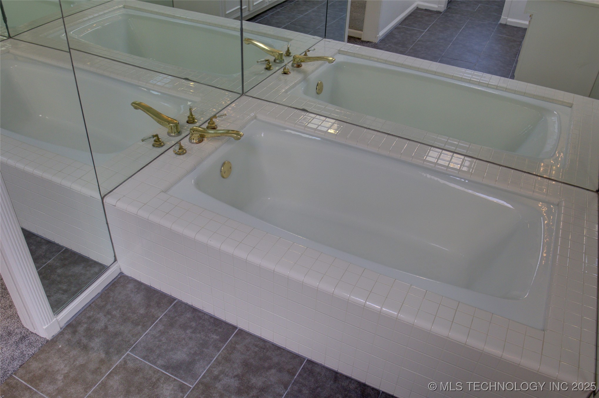 2667 S Boston Place Property Photo 39