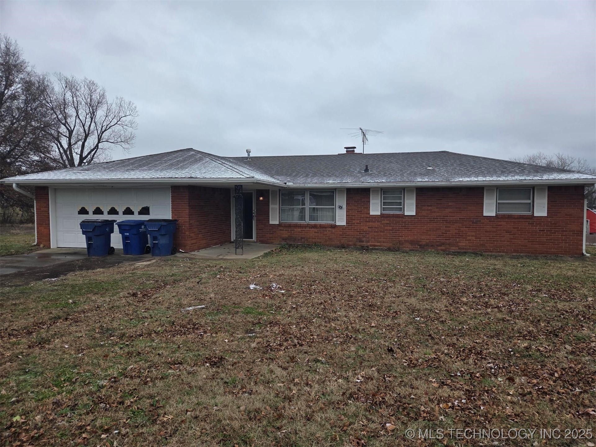 400 S Caney Street Property Photo 1